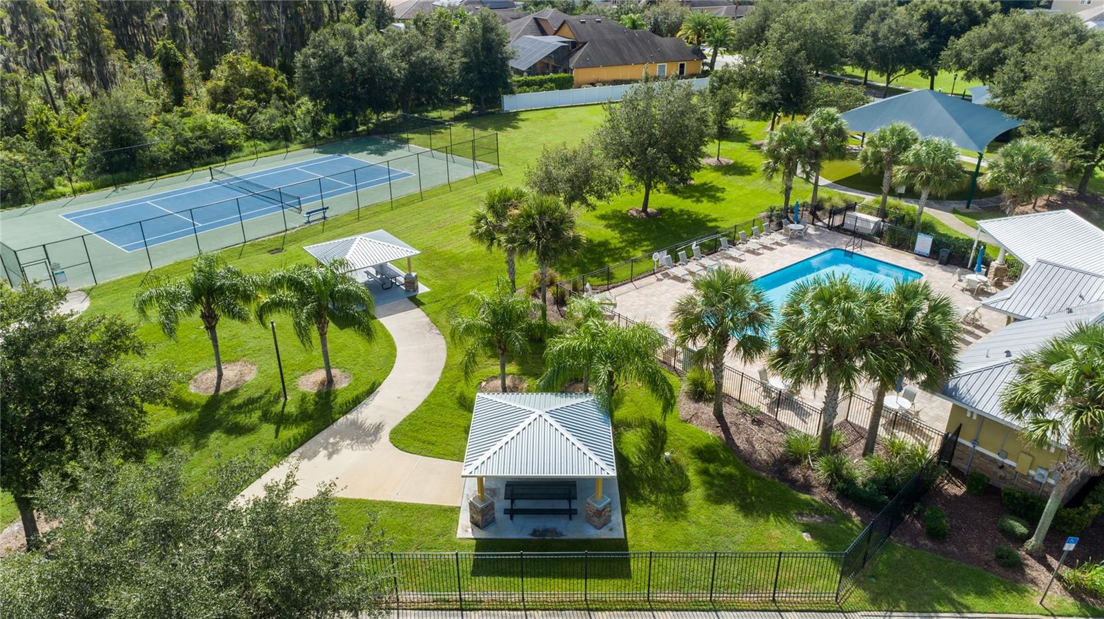 19510 WHISPERING BROOK DR