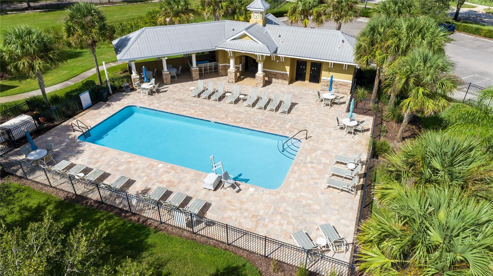 19510 WHISPERING BROOK DR