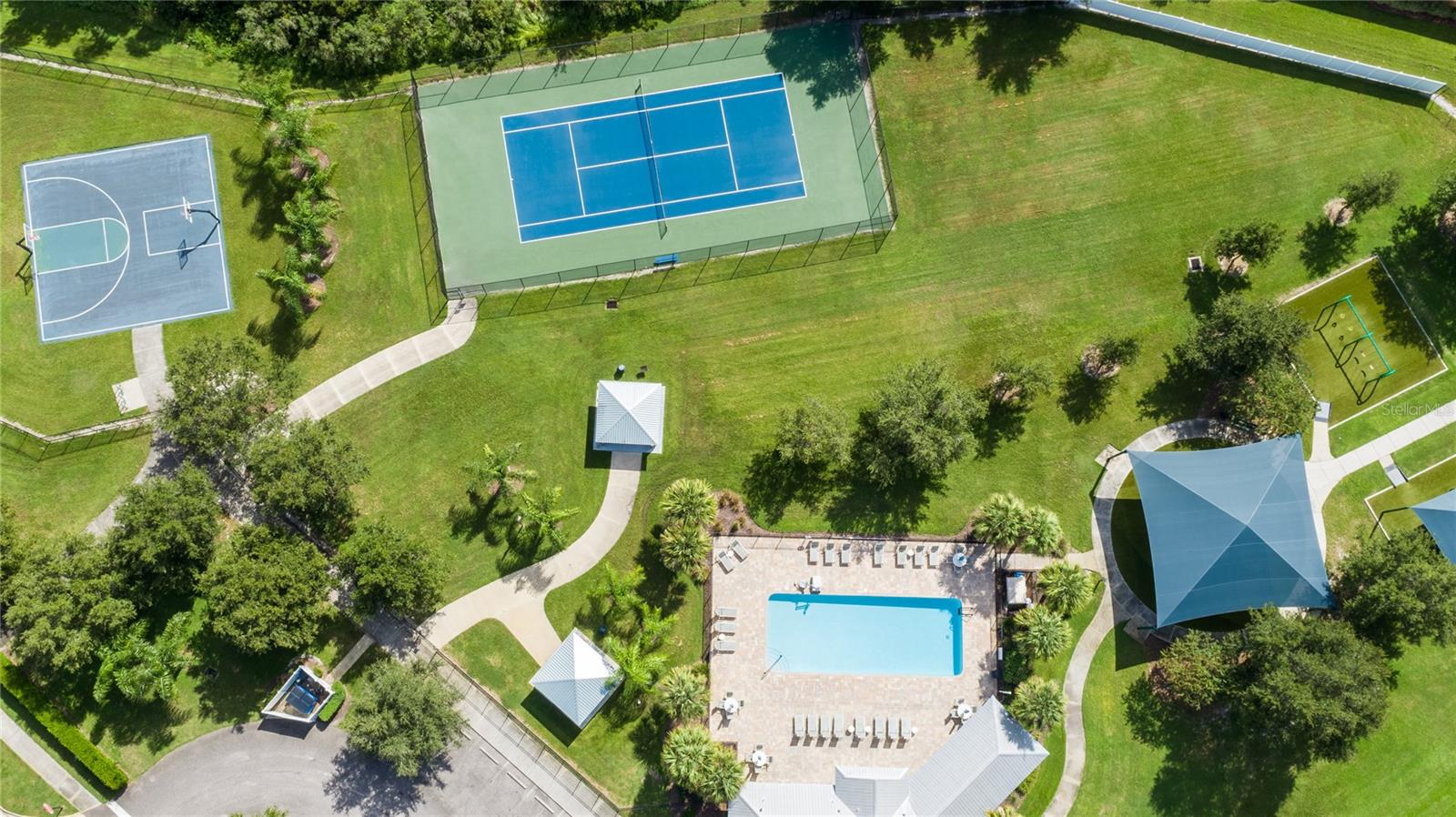 19510 WHISPERING BROOK DR