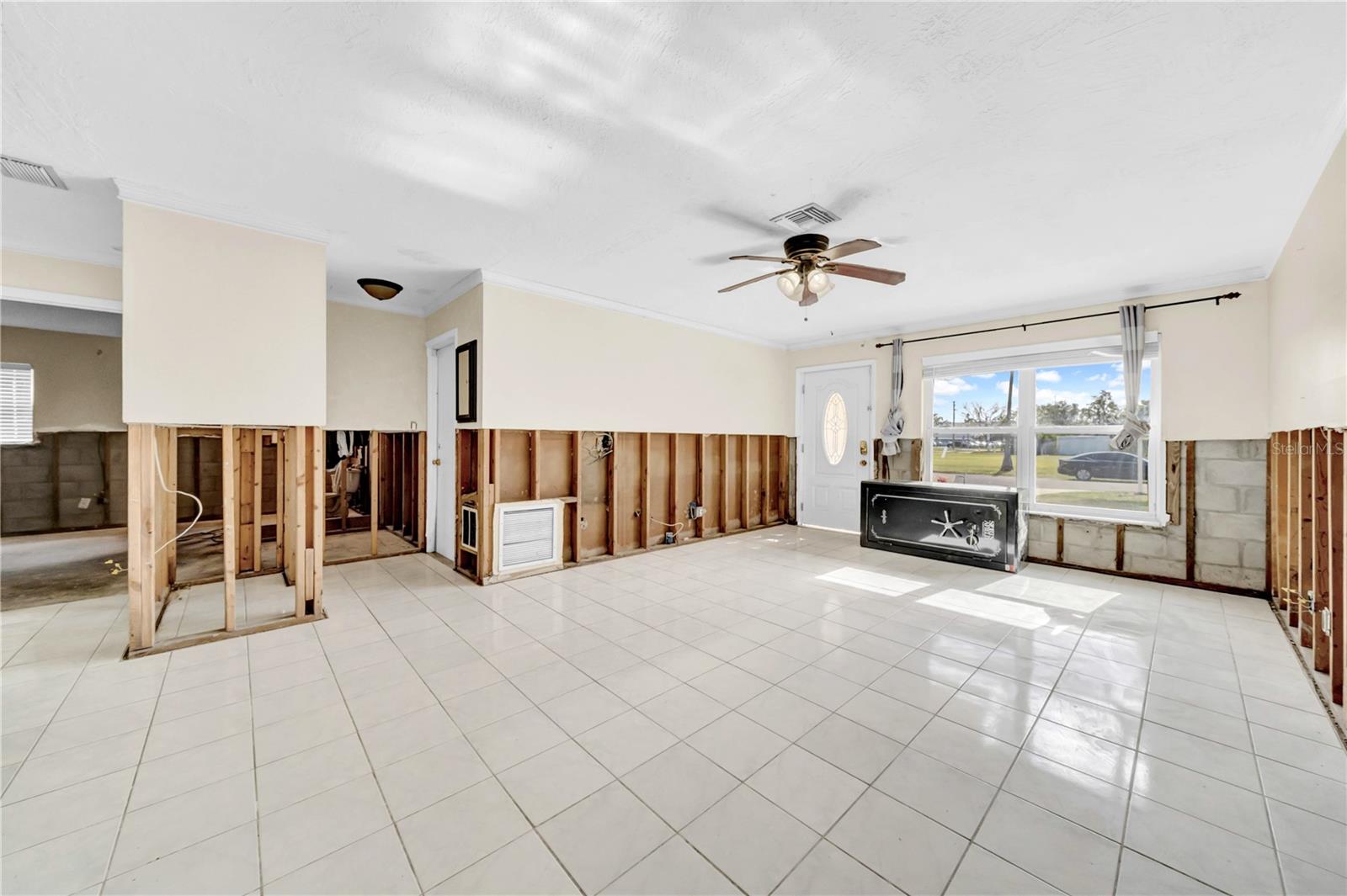 4543 INDIANAPOLIS ST NE