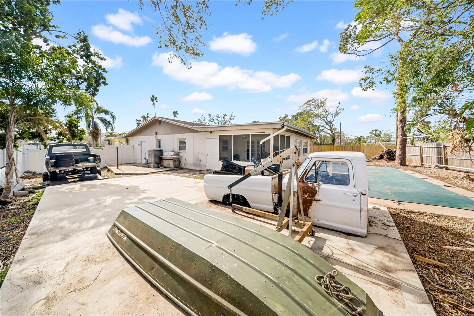 4543 INDIANAPOLIS ST NE