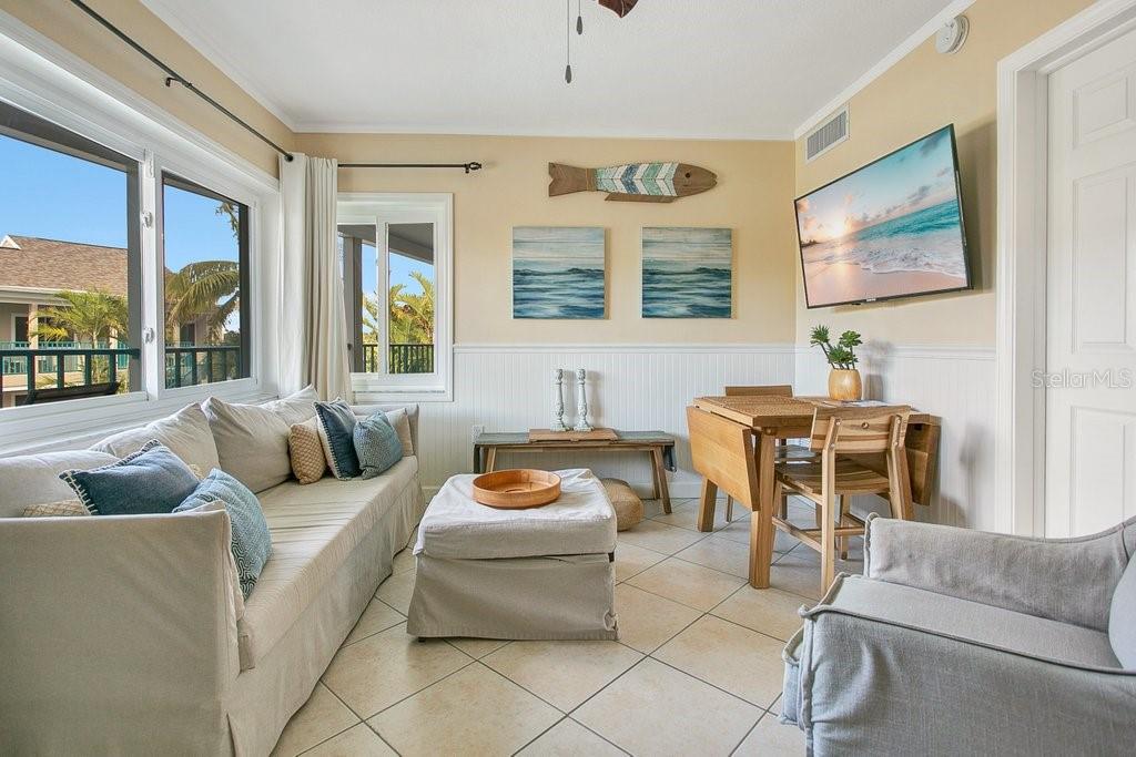 673 BAY ESPLANADE #206