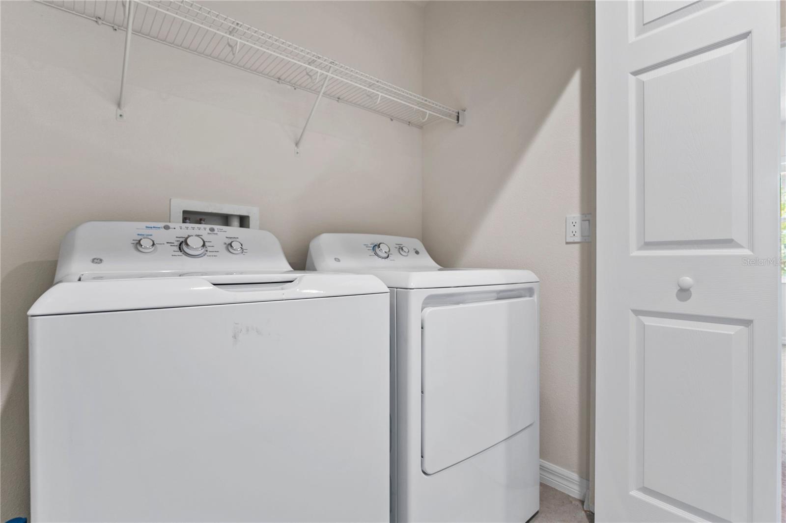 1940 LAKE RIDGE BLVD