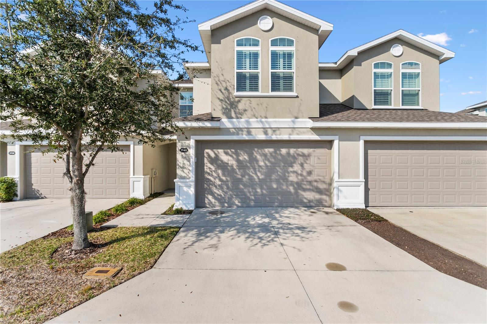 1940 LAKE RIDGE BLVD