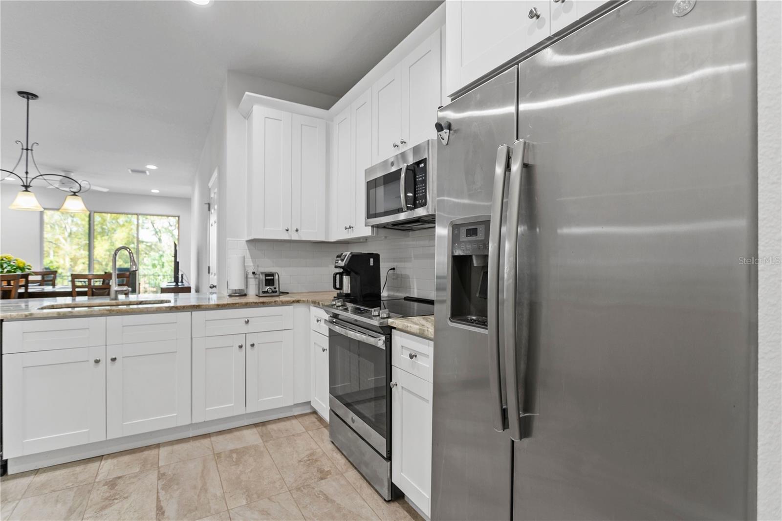 1940 LAKE RIDGE BLVD