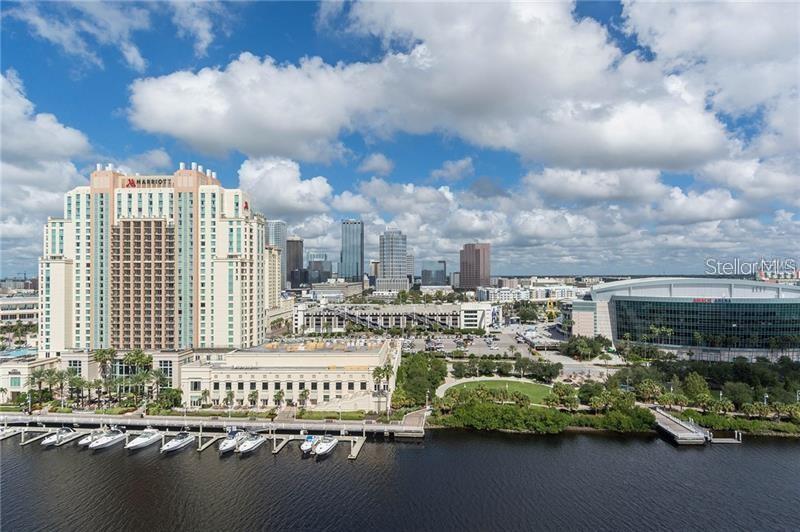 371 CHANNELSIDE WALK WAY #1401