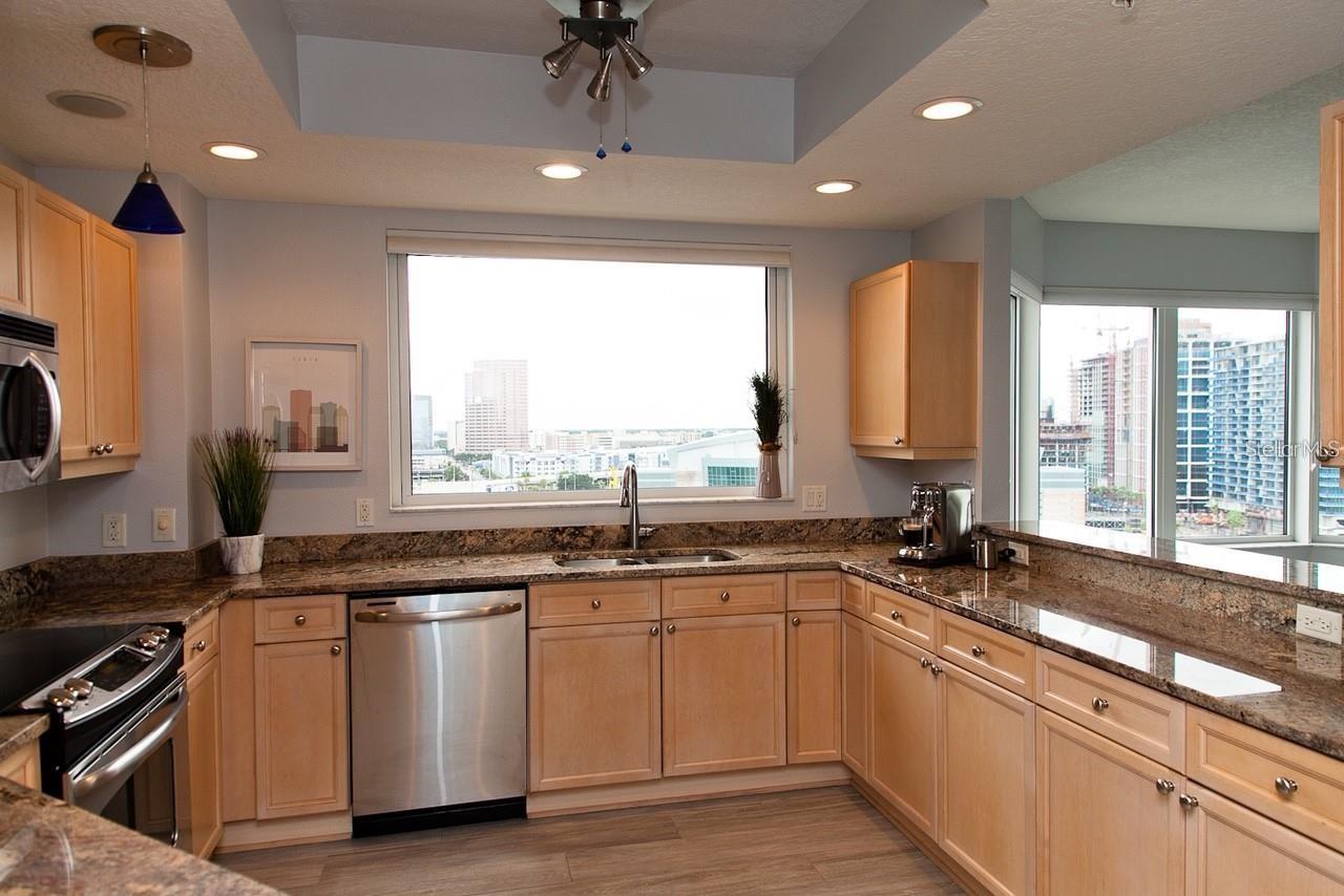 371 CHANNELSIDE WALK WAY #1401