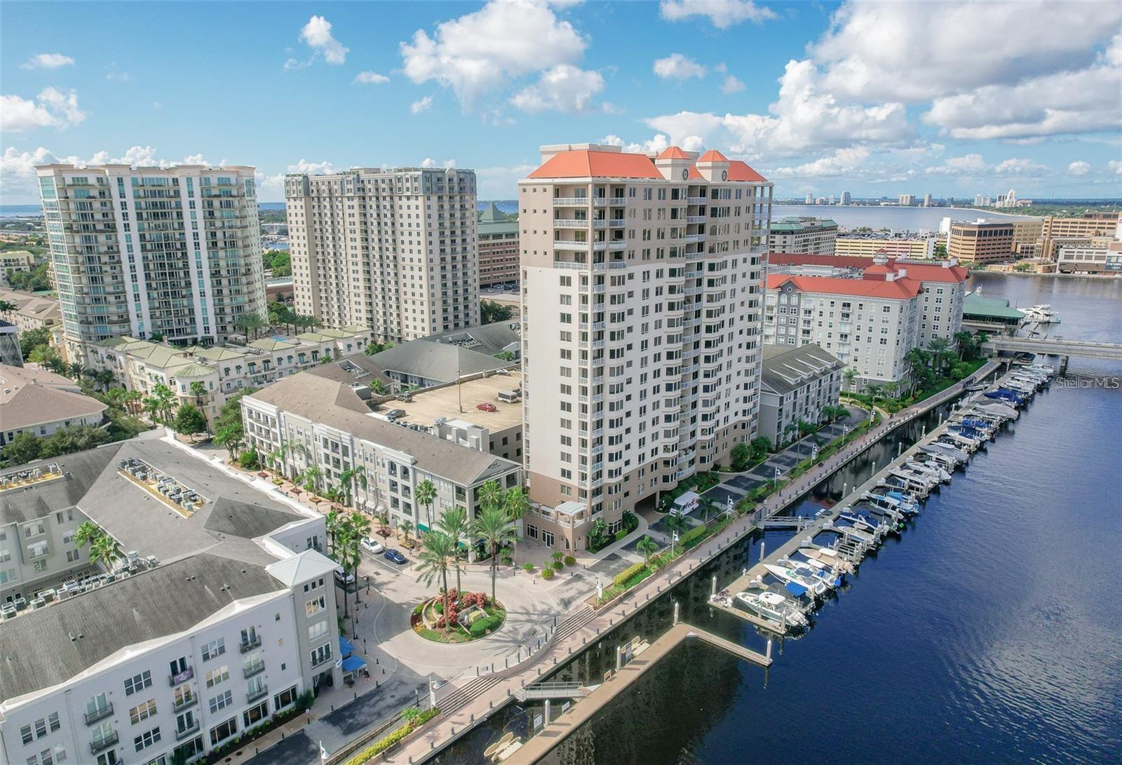 371 CHANNELSIDE WALK WAY #1401