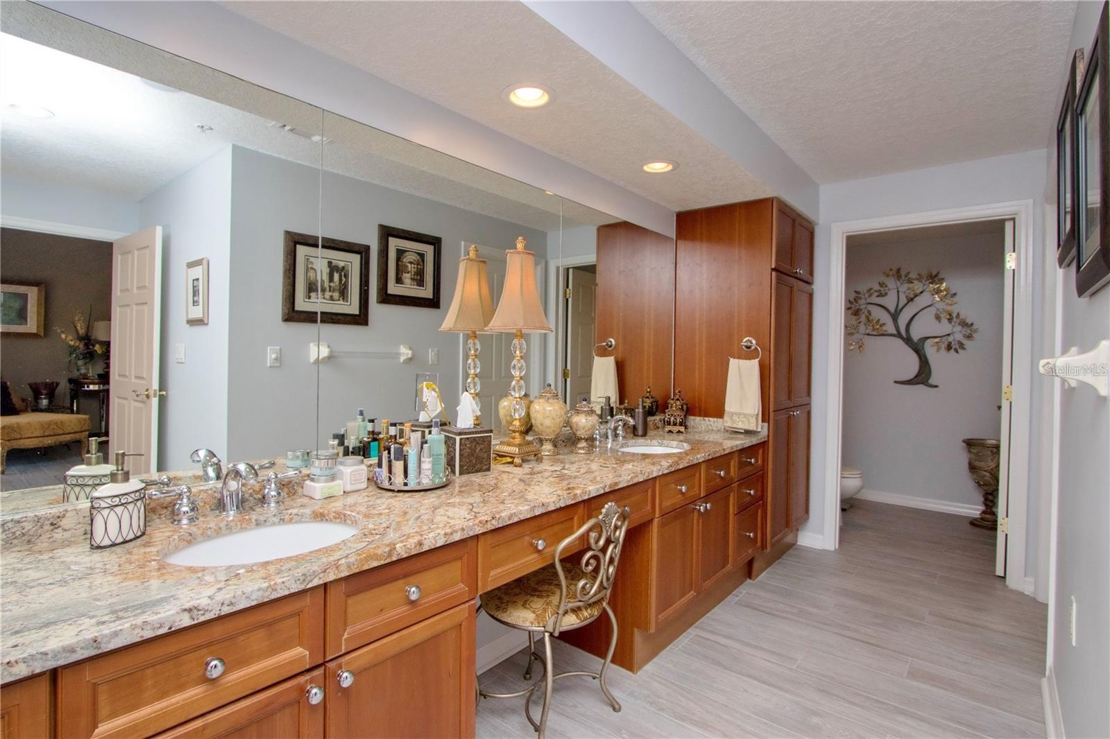 371 CHANNELSIDE WALK WAY #1401