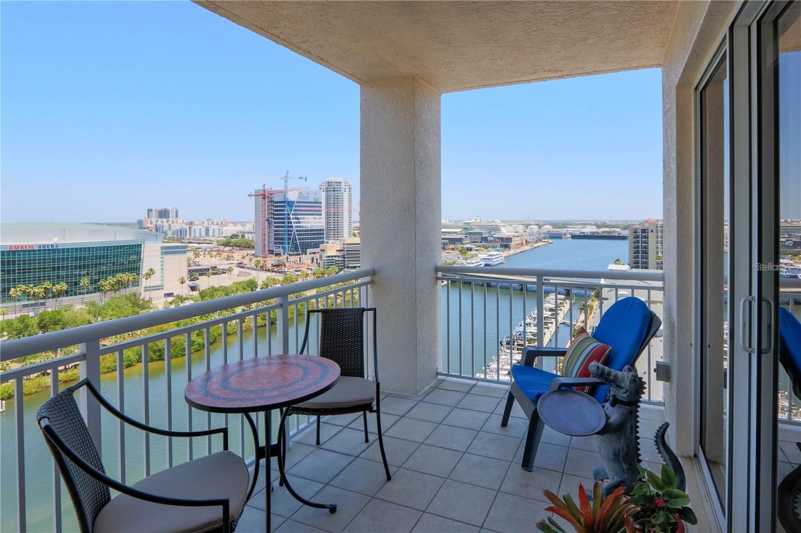 371 CHANNELSIDE WALK WAY #1401
