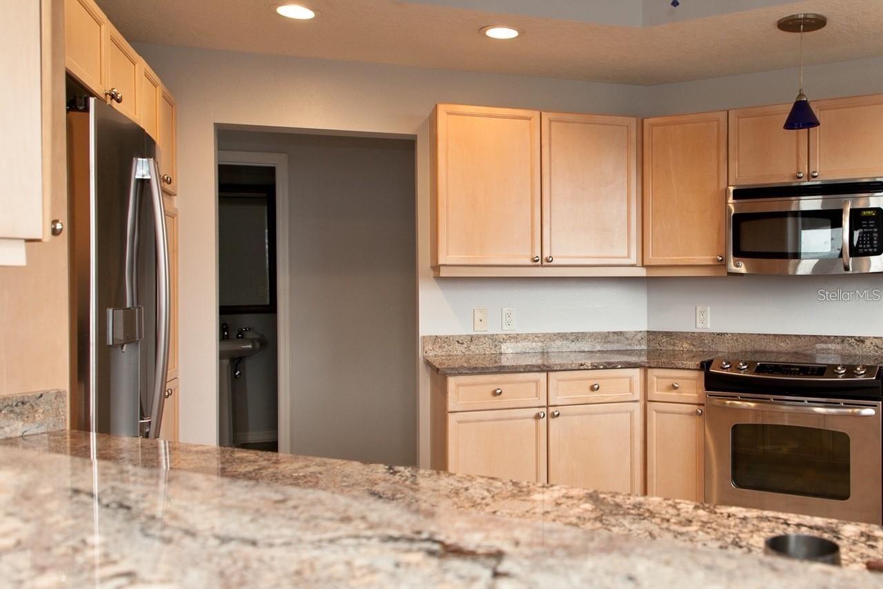 371 CHANNELSIDE WALK WAY #1401