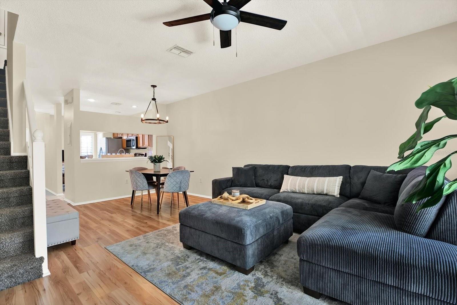 8541 HUNTERS KEY CIR