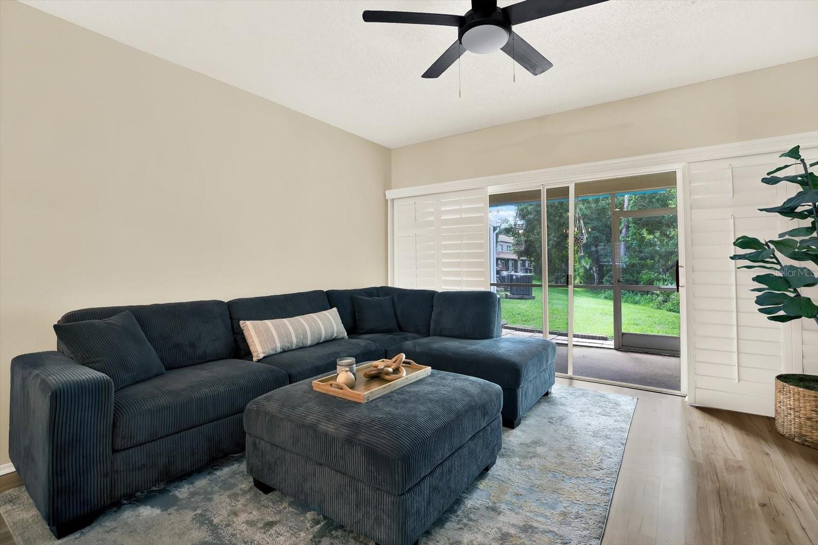 8541 HUNTERS KEY CIR