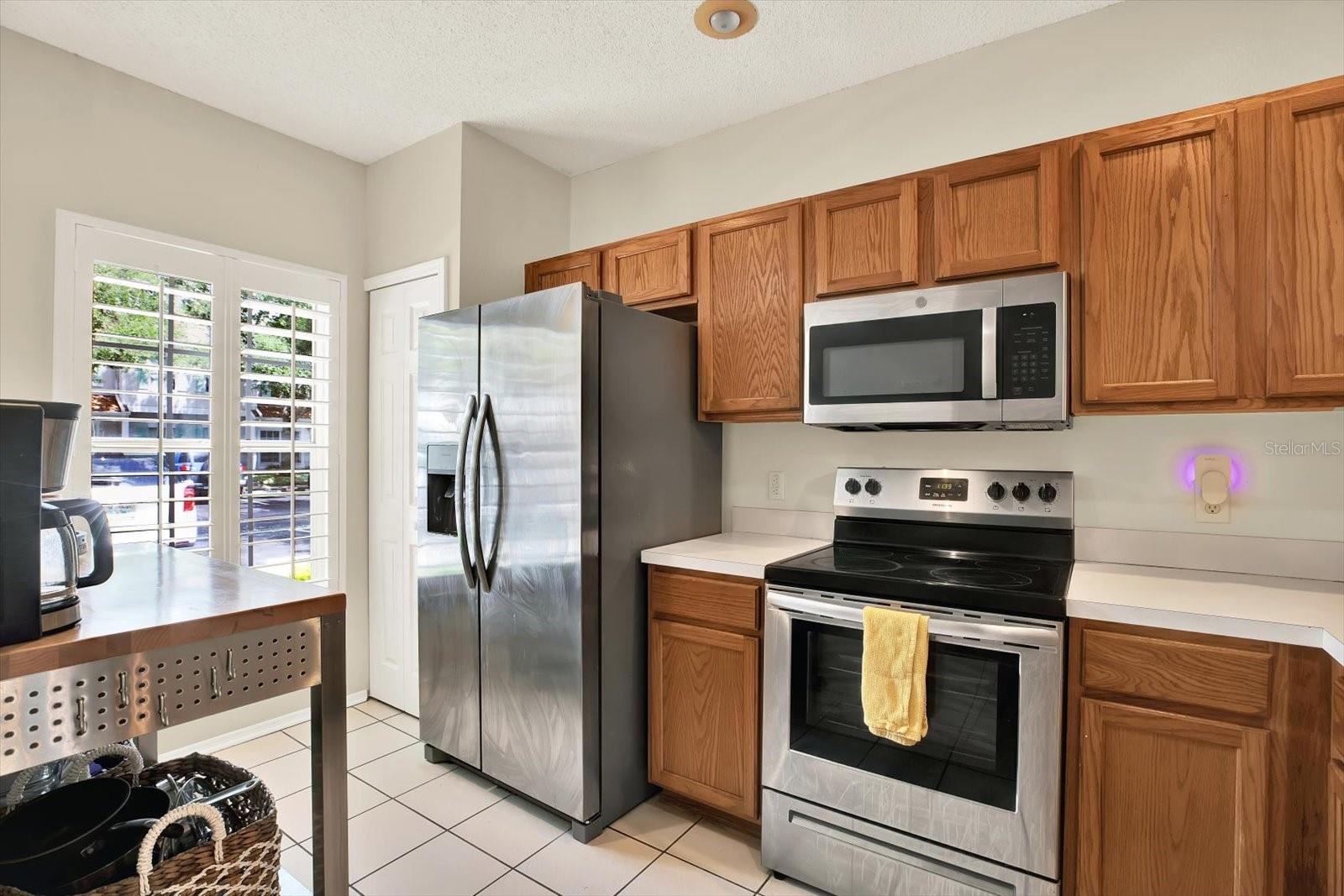 8541 HUNTERS KEY CIR