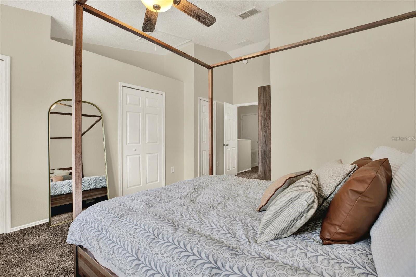 8541 HUNTERS KEY CIR