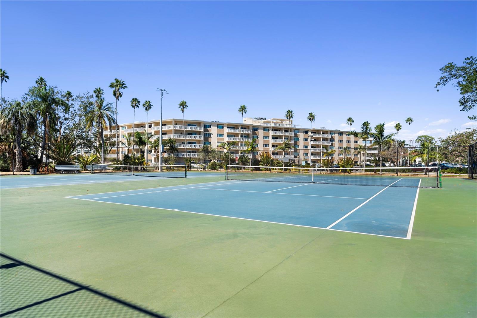 1200 N SHORE DR NE #109