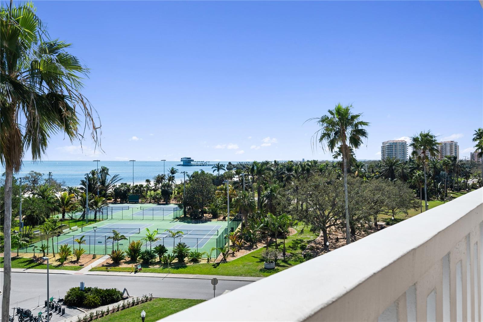 1200 N SHORE DR NE #109