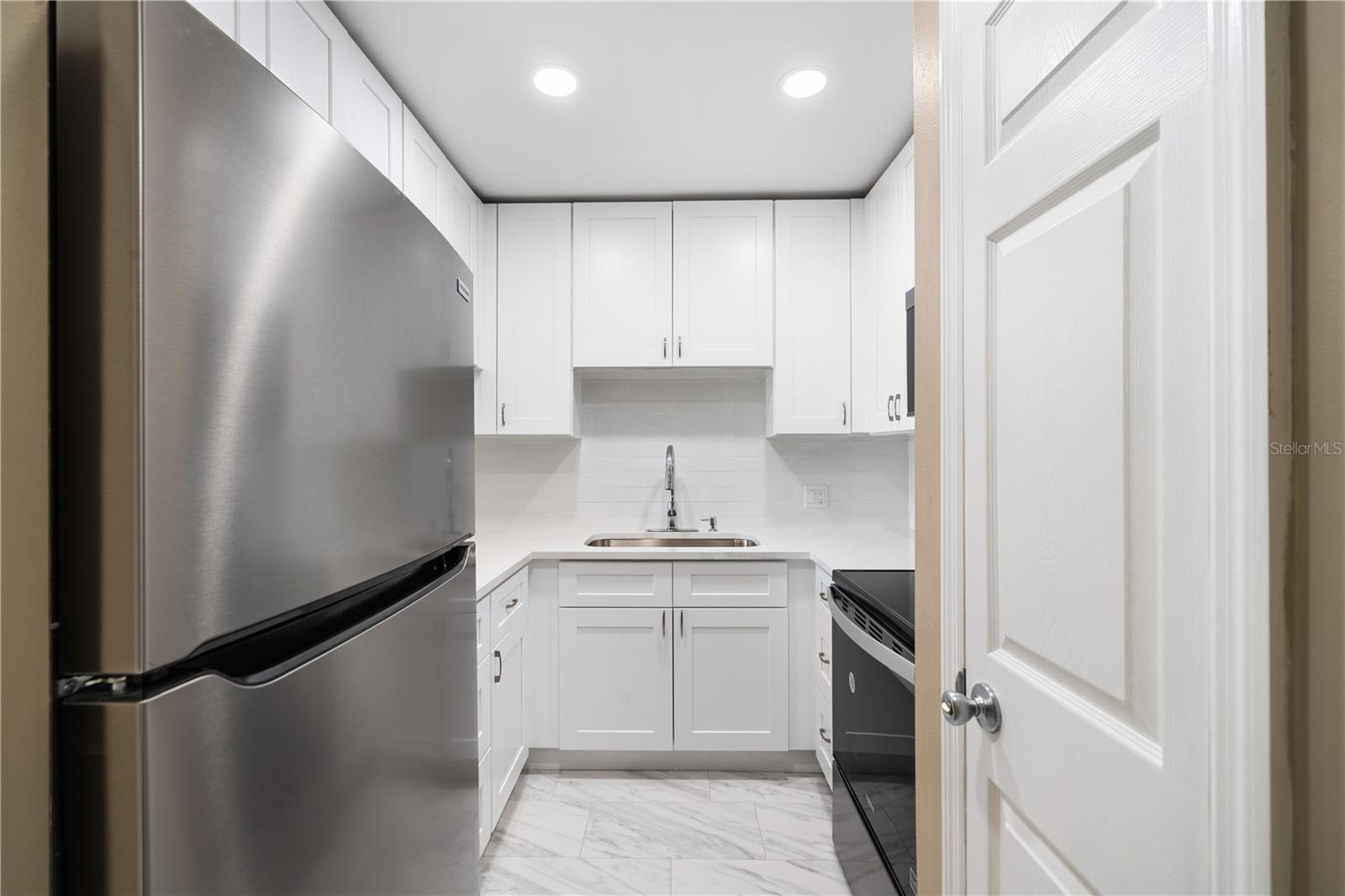 1200 N SHORE DR NE #109