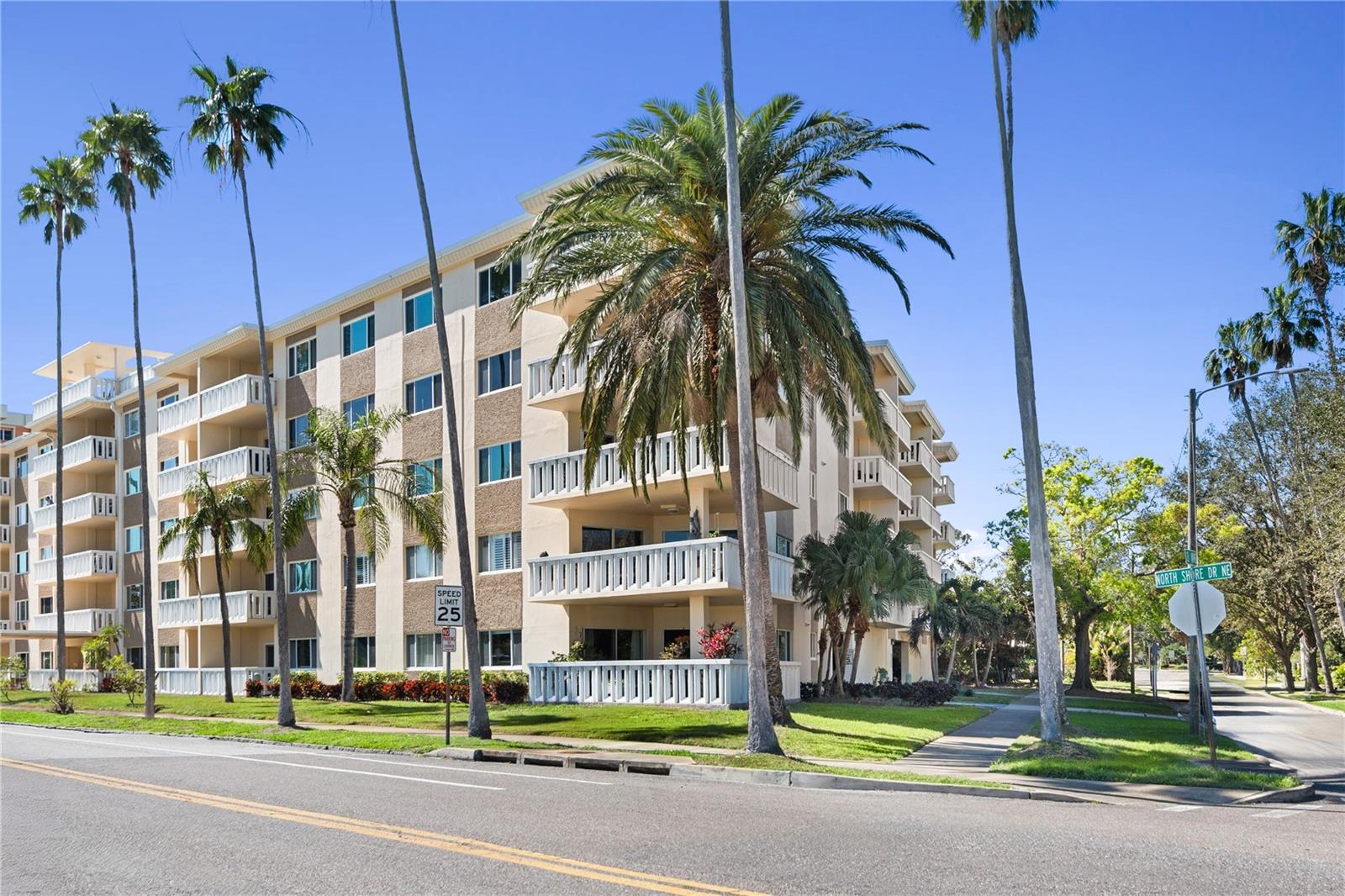 1200 N SHORE DR NE #109