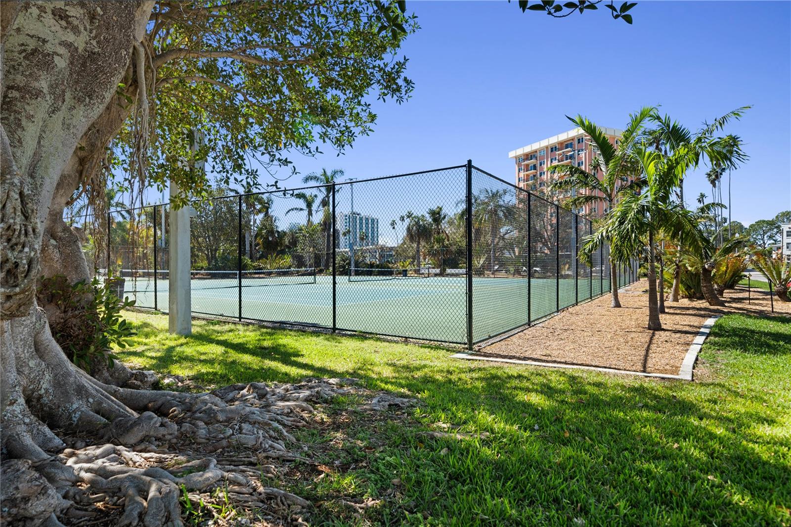 1200 N SHORE DR NE #109