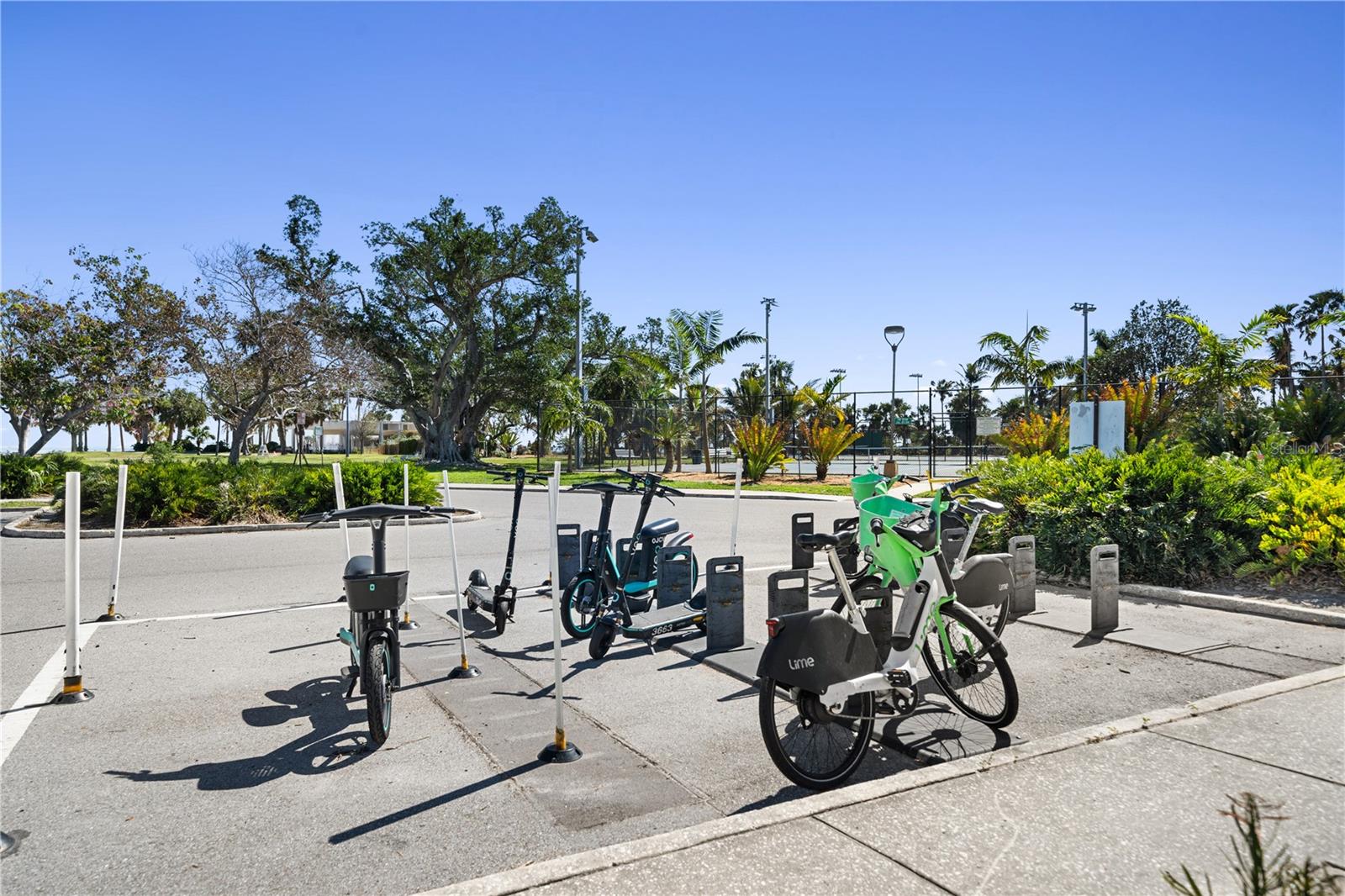 1200 N SHORE DR NE #109