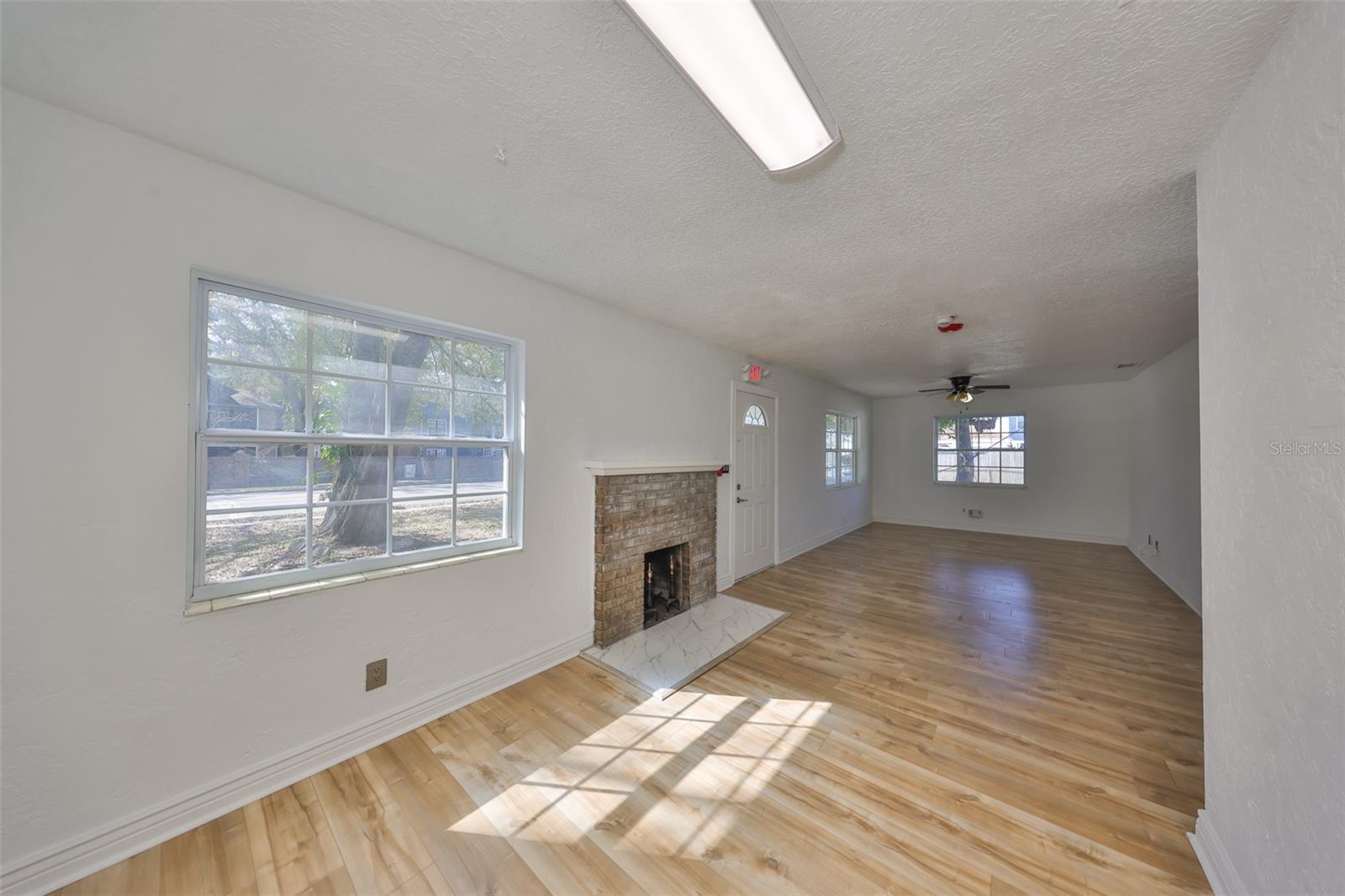 3127 W LAMBRIGHT ST #A