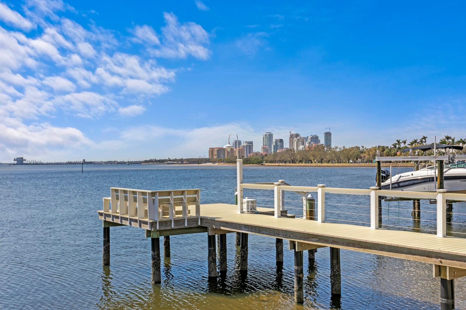 611 BRIGHTWATERS BLVD NE