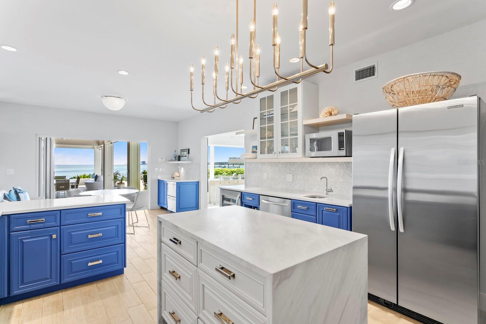 611 BRIGHTWATERS BLVD NE