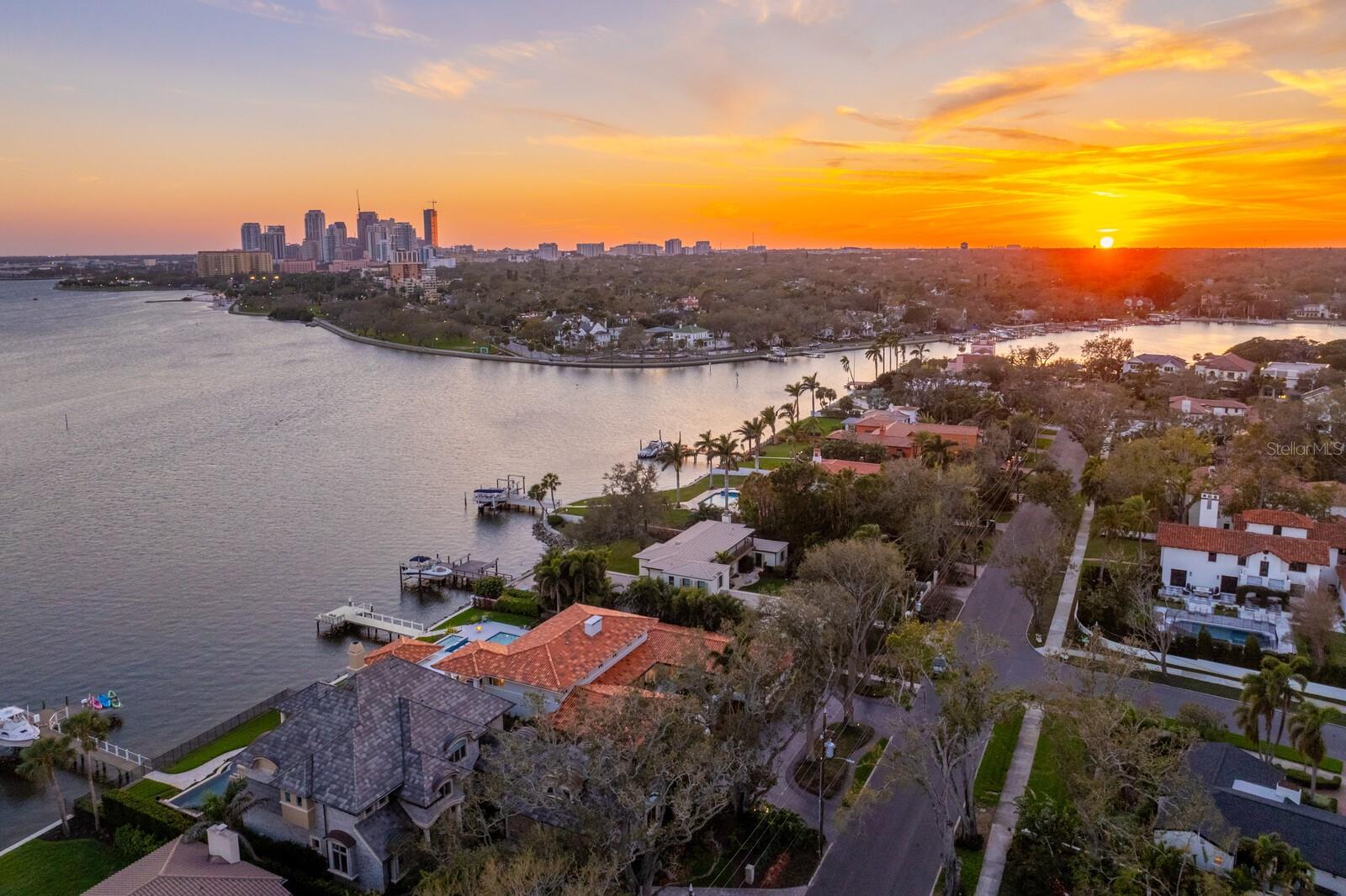 611 BRIGHTWATERS BLVD NE