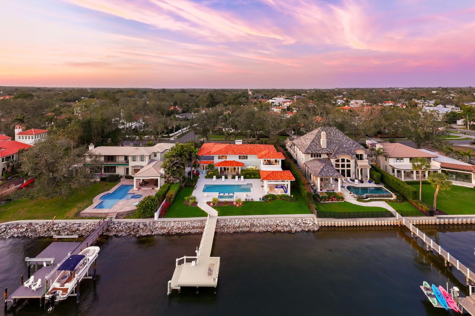 611 BRIGHTWATERS BLVD NE