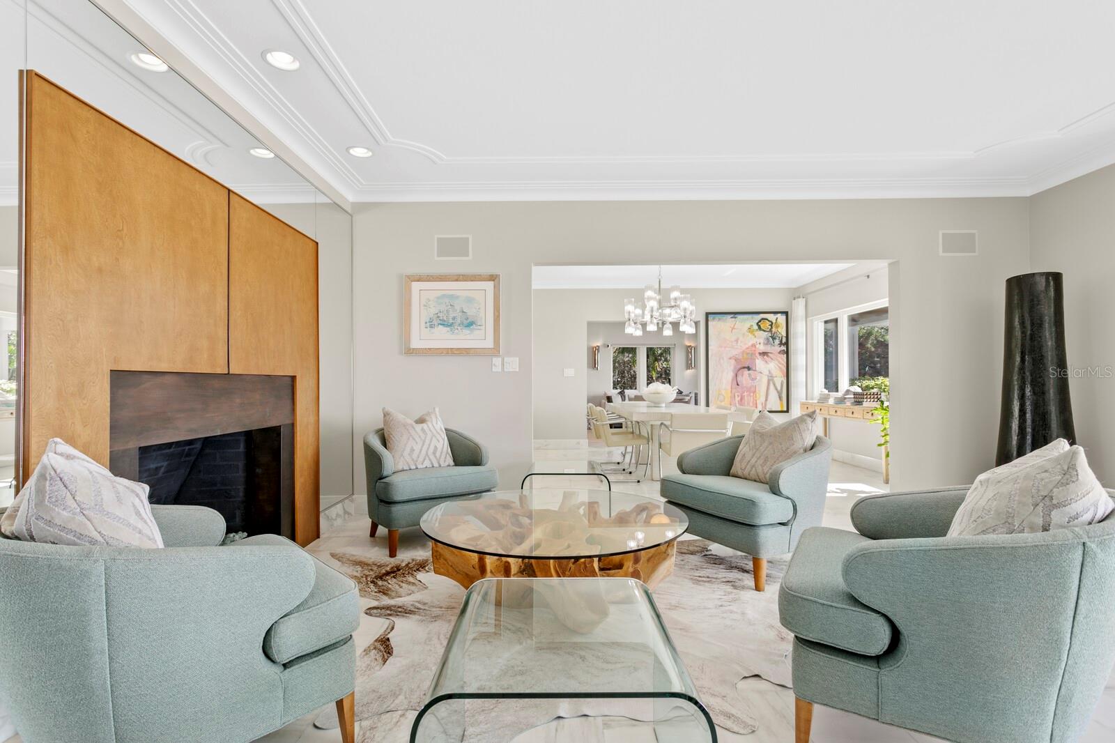 611 BRIGHTWATERS BLVD NE