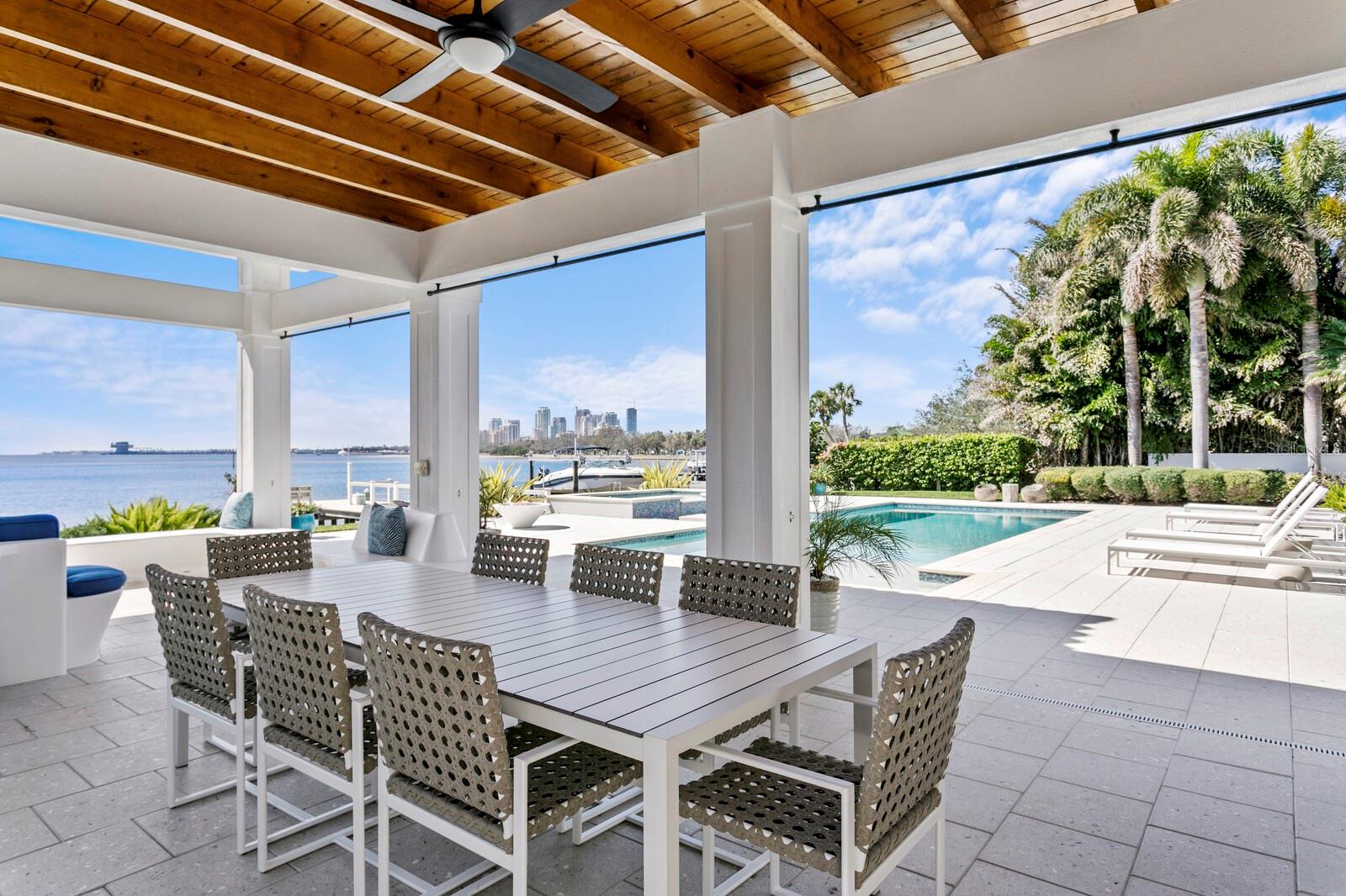 611 BRIGHTWATERS BLVD NE