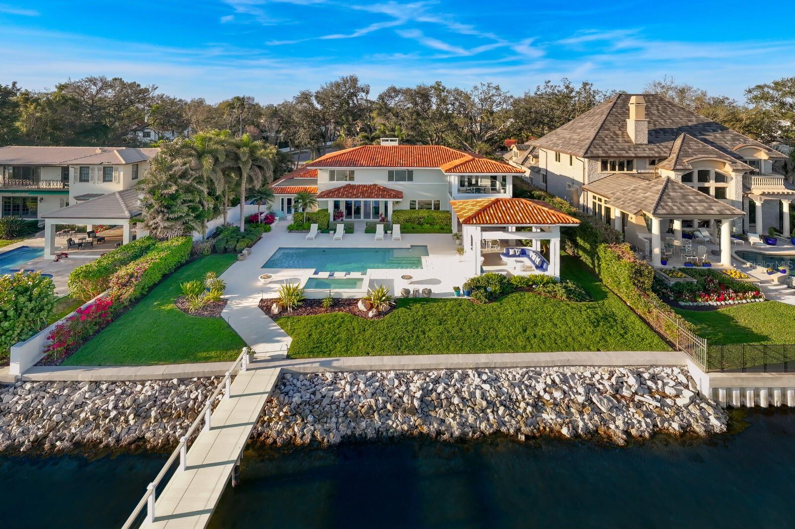 611 BRIGHTWATERS BLVD NE