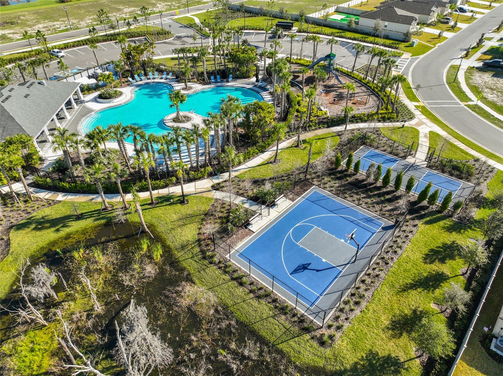 1407 TROPICAL OASIS AVE