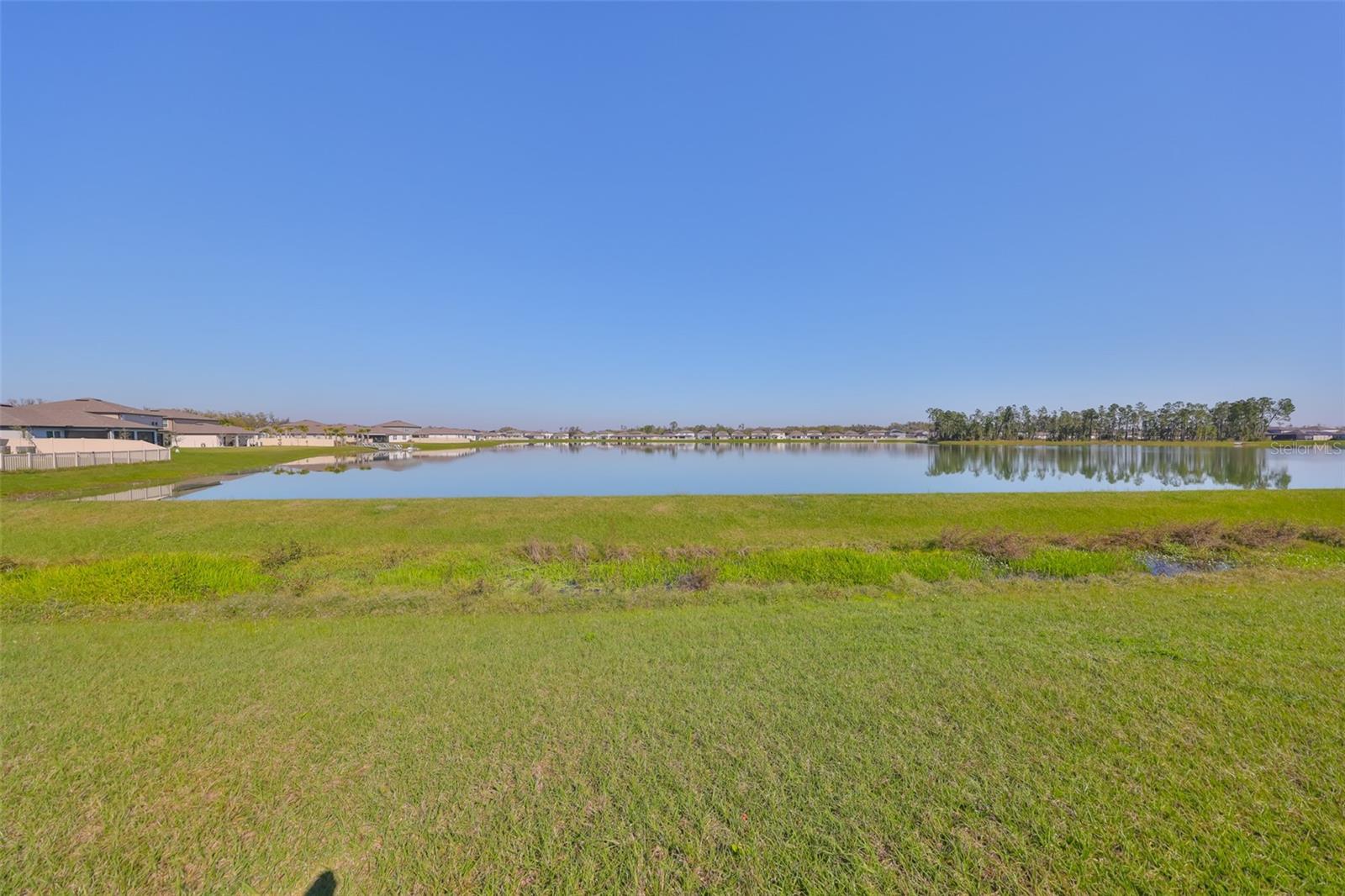 1407 TROPICAL OASIS AVE