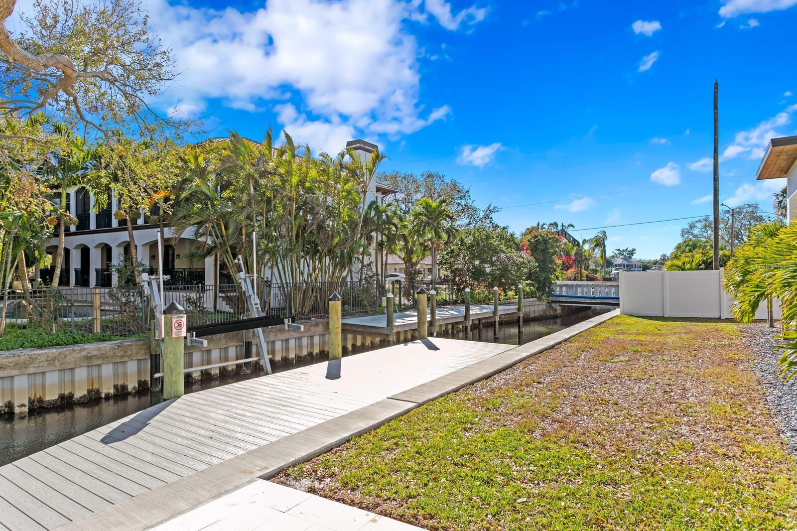 1401 BRIGHTWATERS BLVD NE