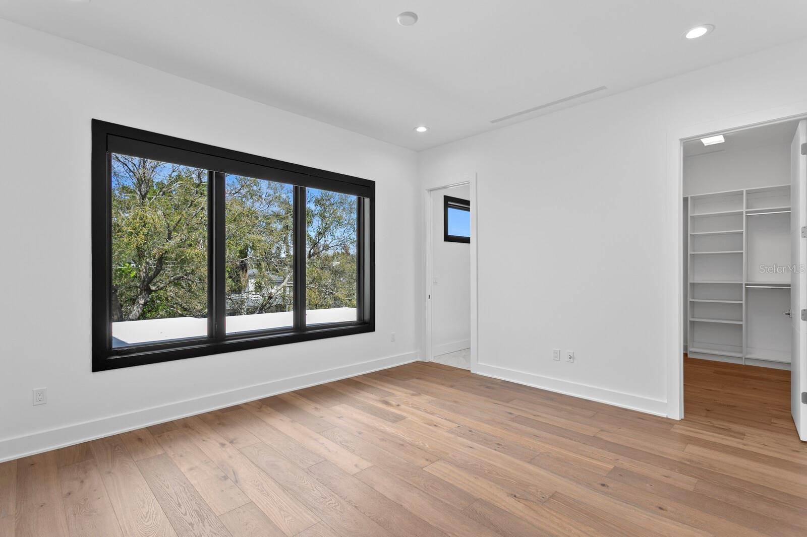 1401 BRIGHTWATERS BLVD NE