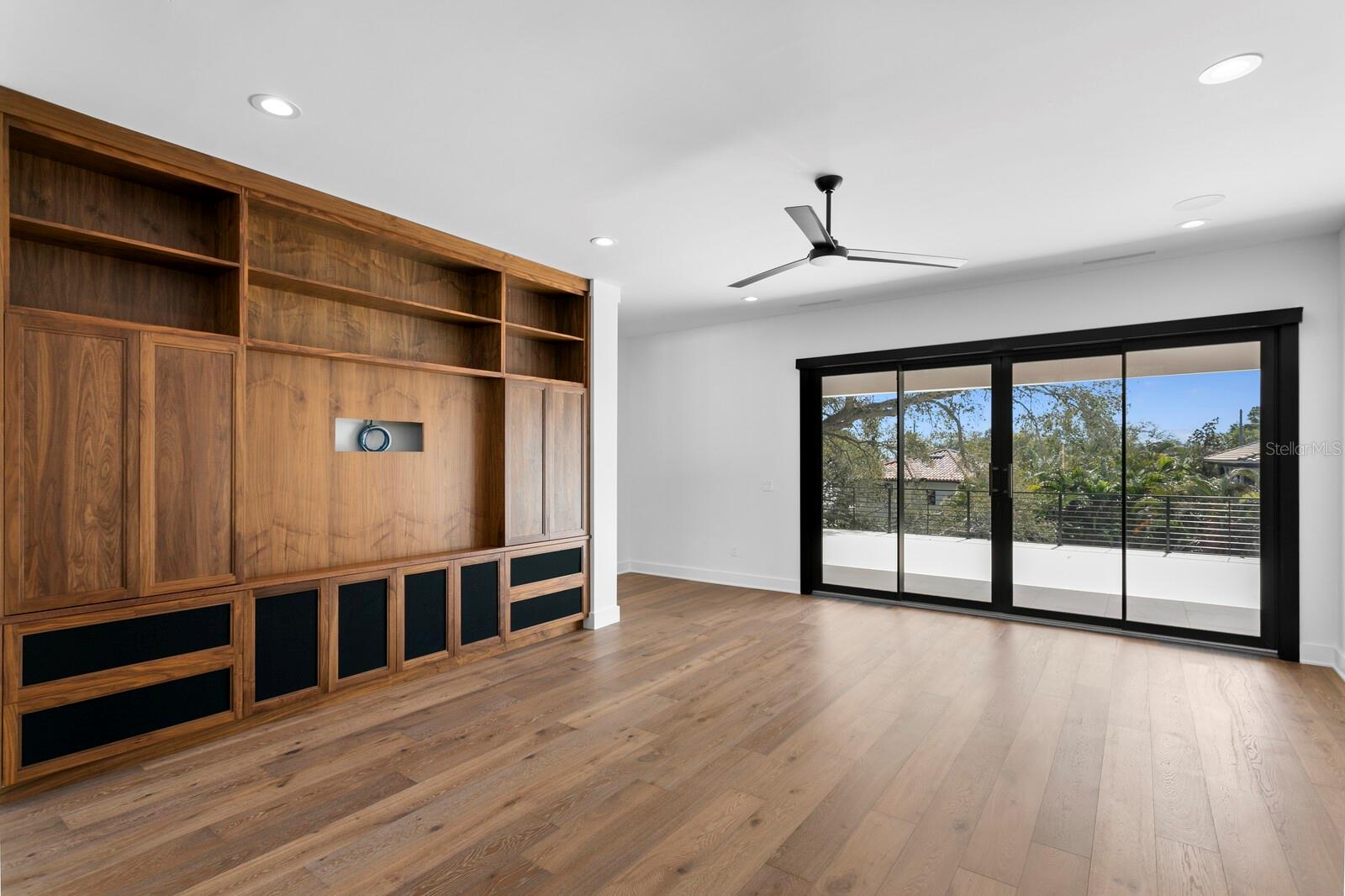 1401 BRIGHTWATERS BLVD NE