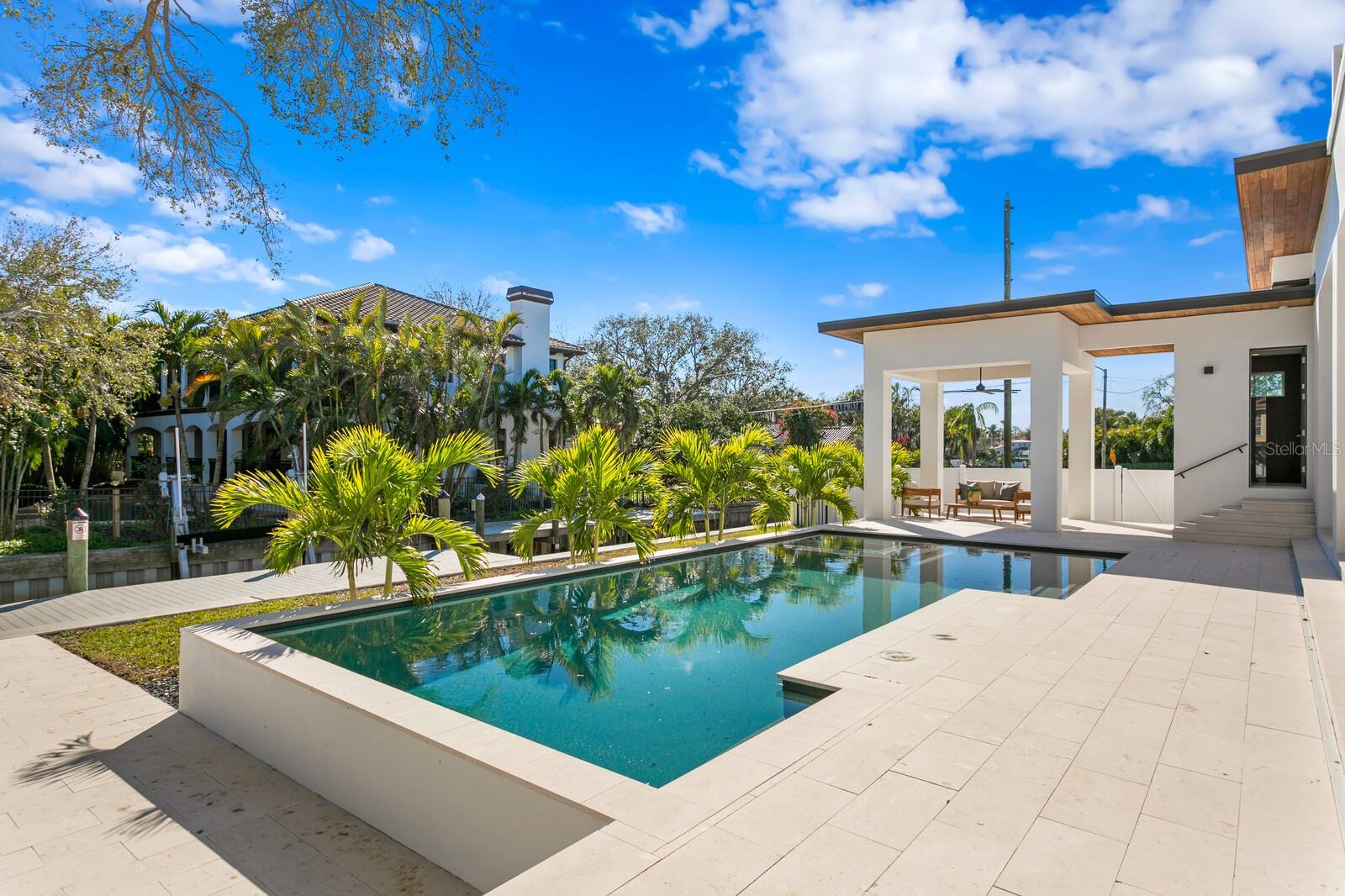 1401 BRIGHTWATERS BLVD NE