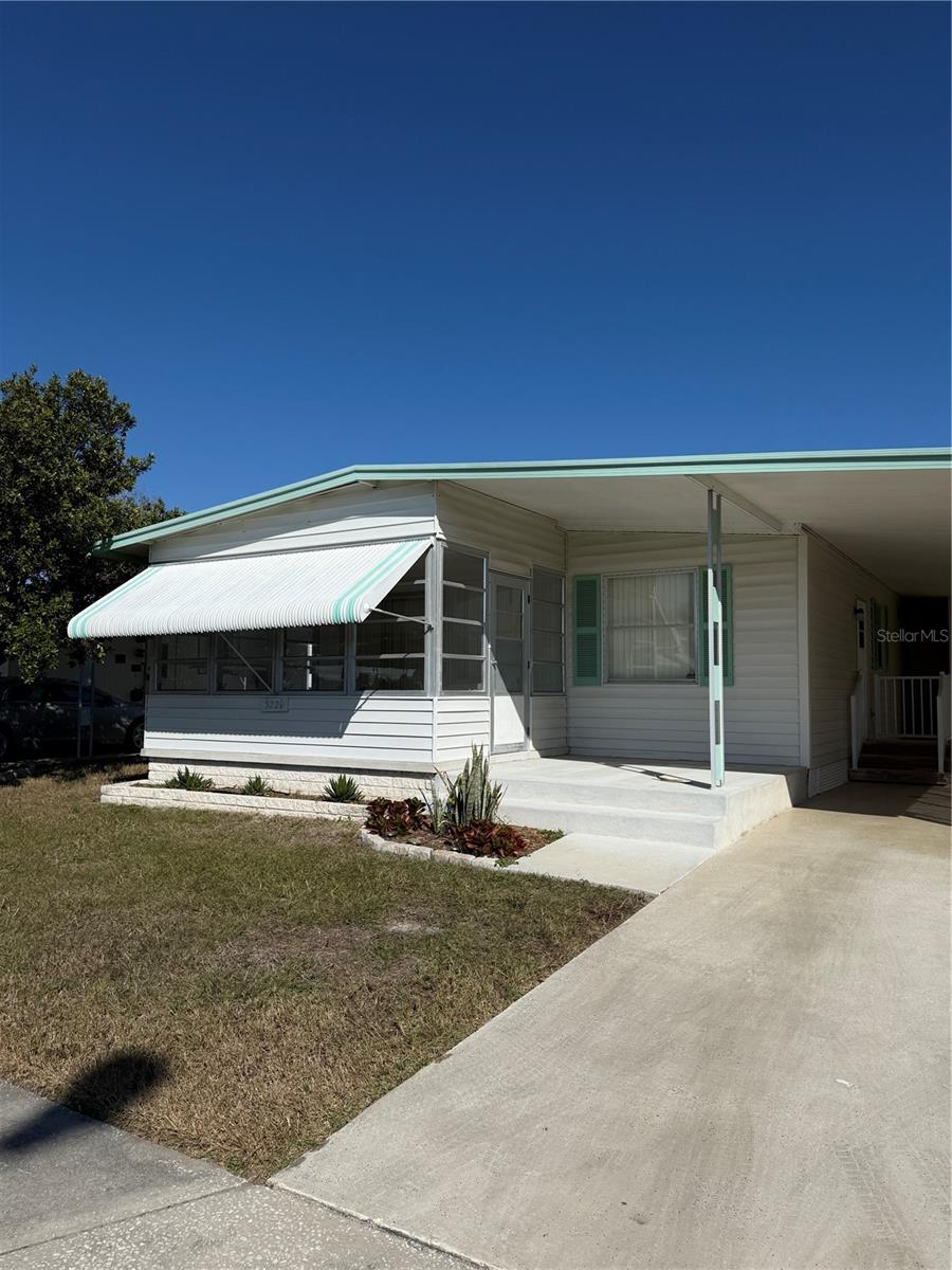 3220 LANARK DR