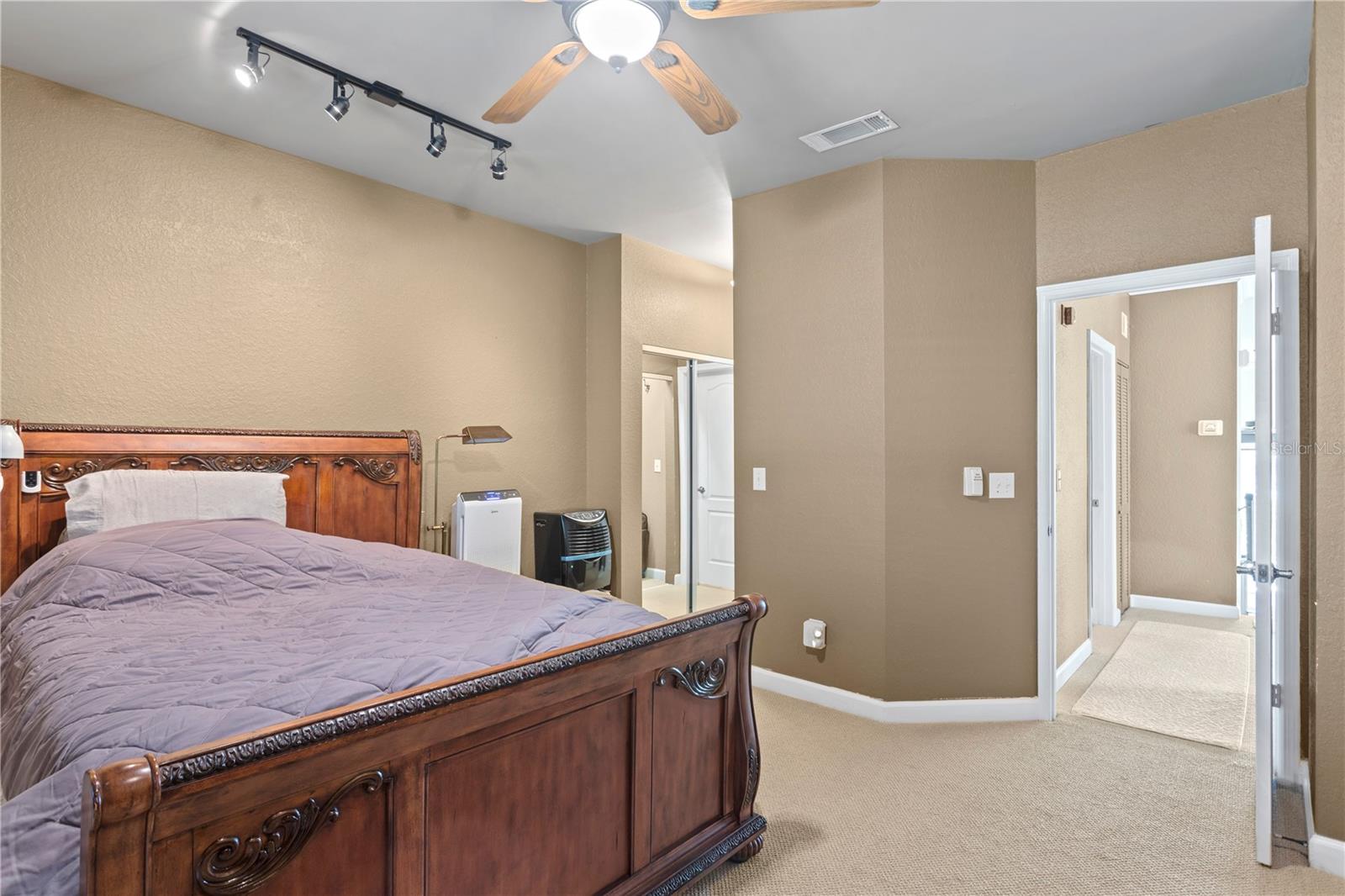 732 CORAL REEF DR #732