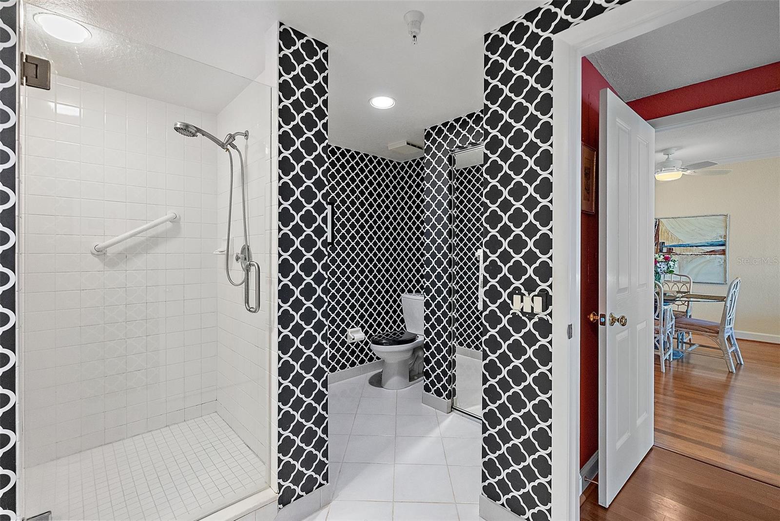 4801 OSPREY DR S #404