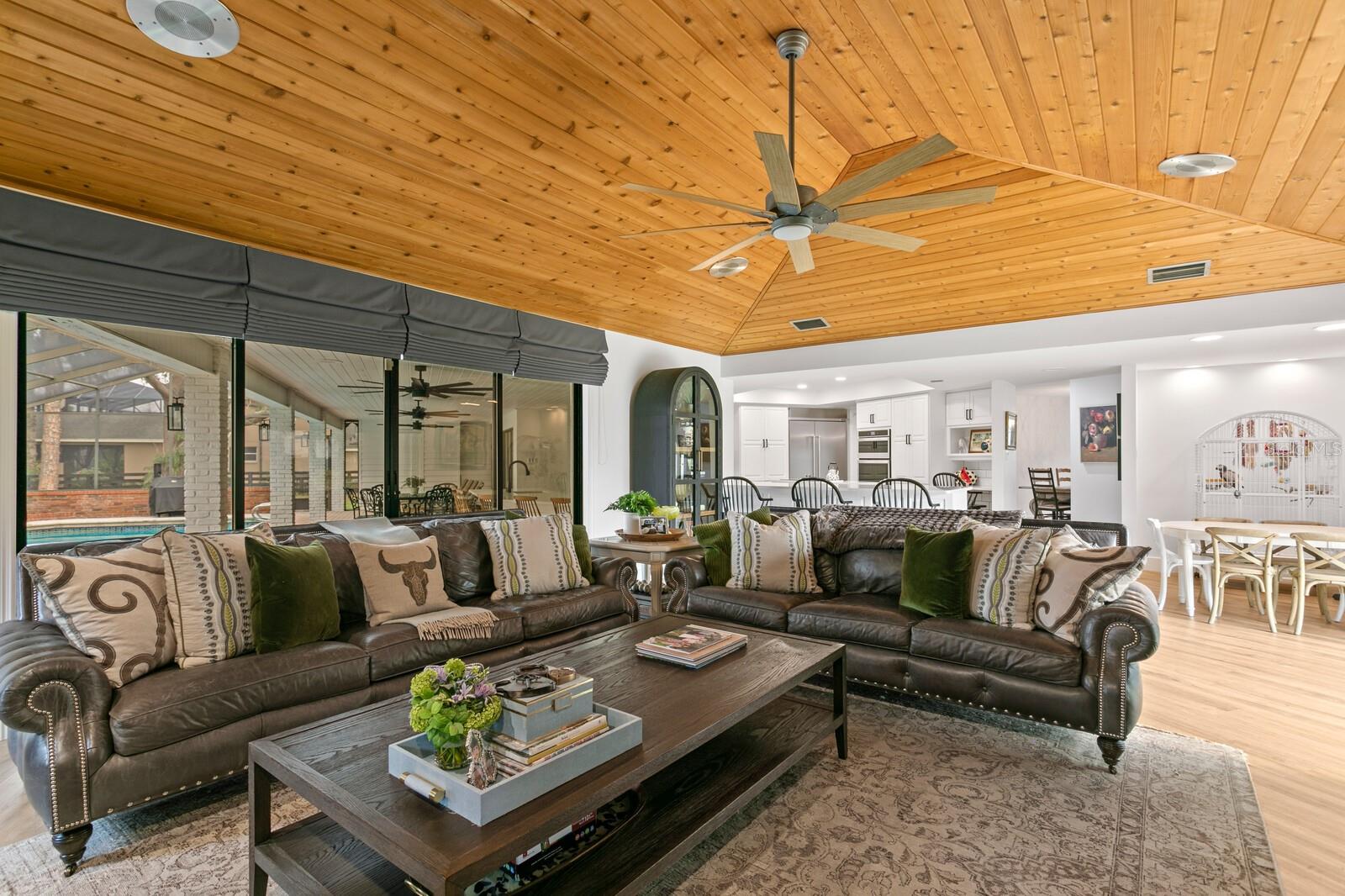 10101 TARPON SPRINGS RD