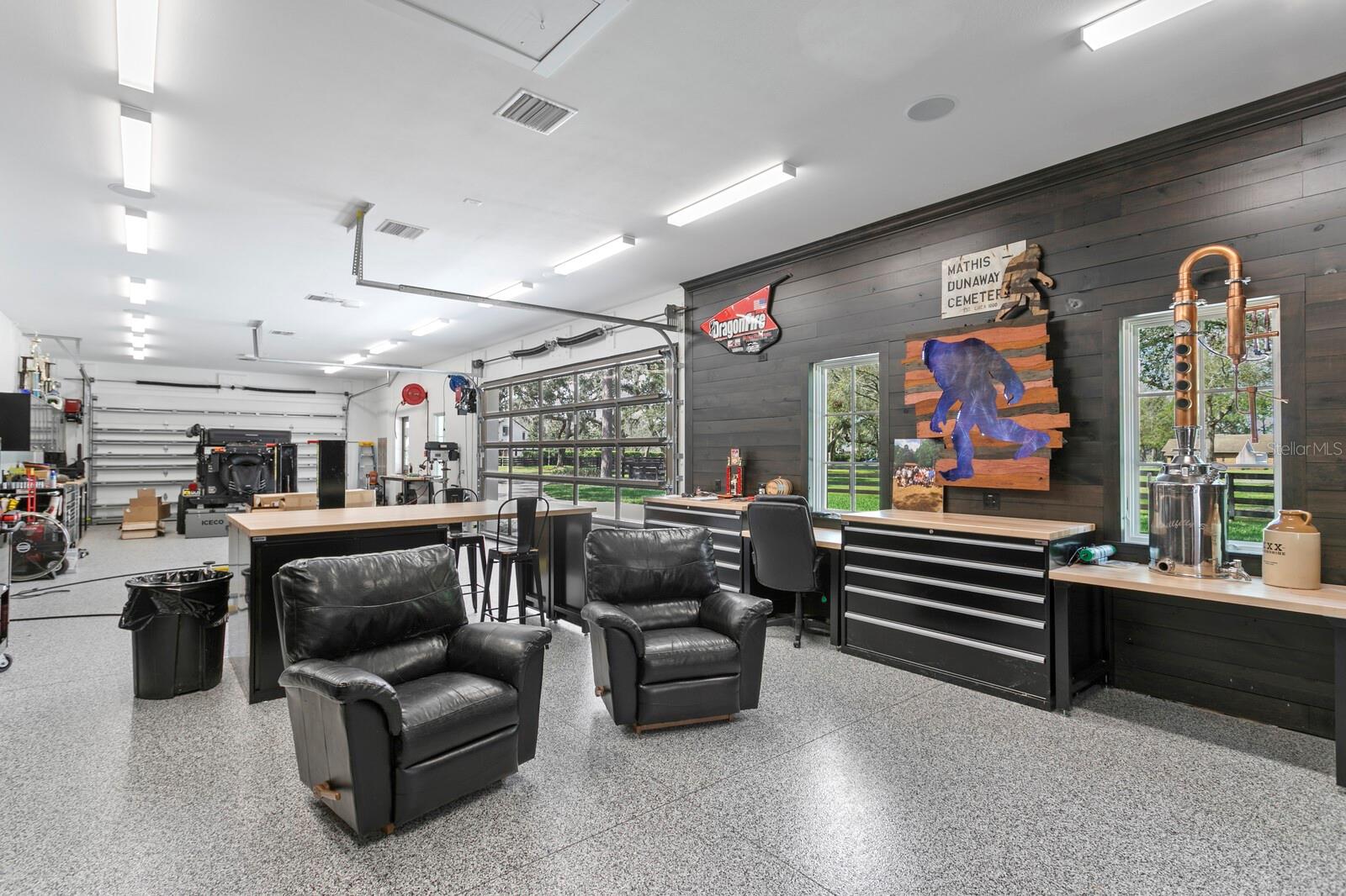 10101 TARPON SPRINGS RD