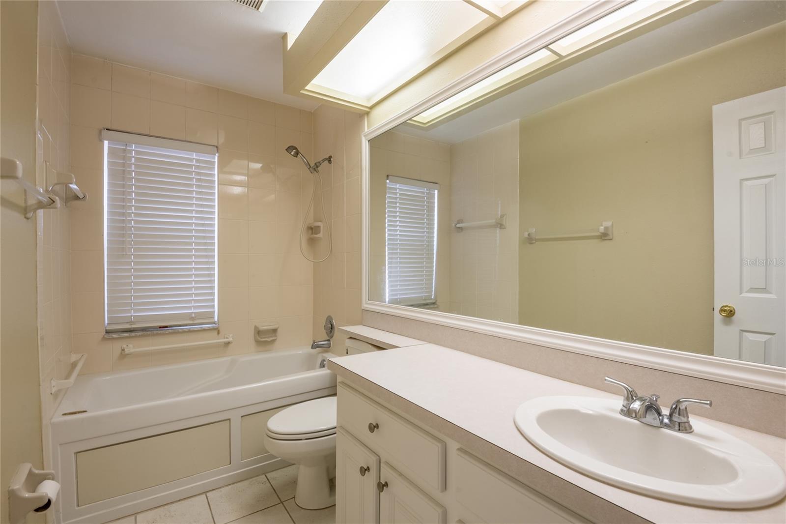 4944 CYPRESS TRACE DR