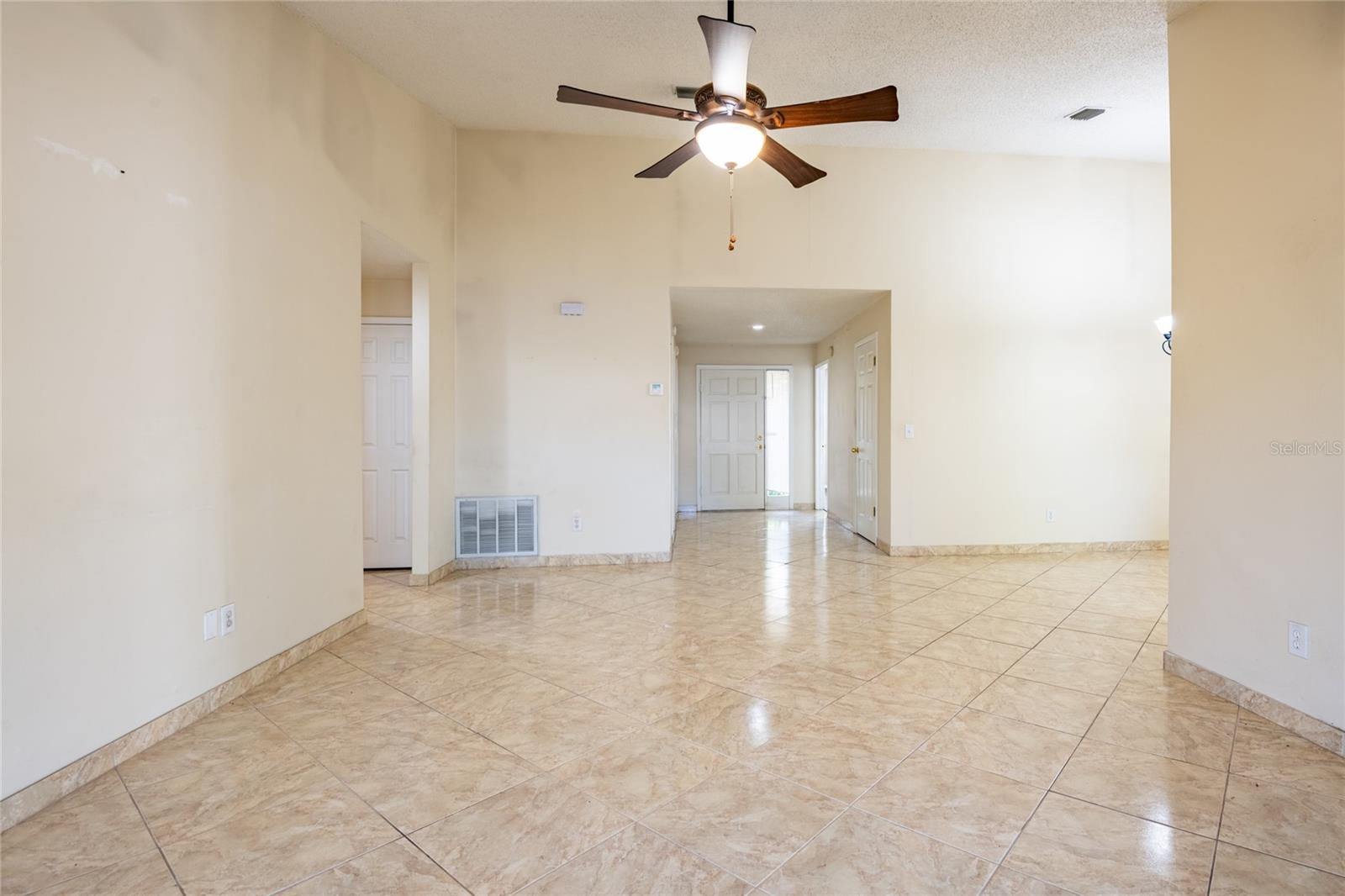 4944 CYPRESS TRACE DR