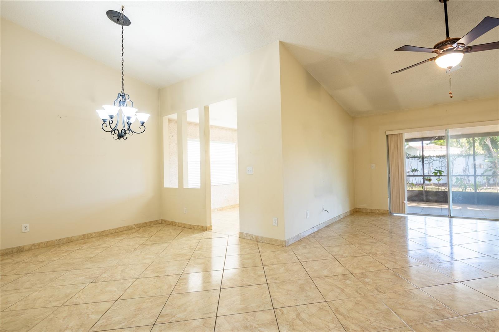 4944 CYPRESS TRACE DR