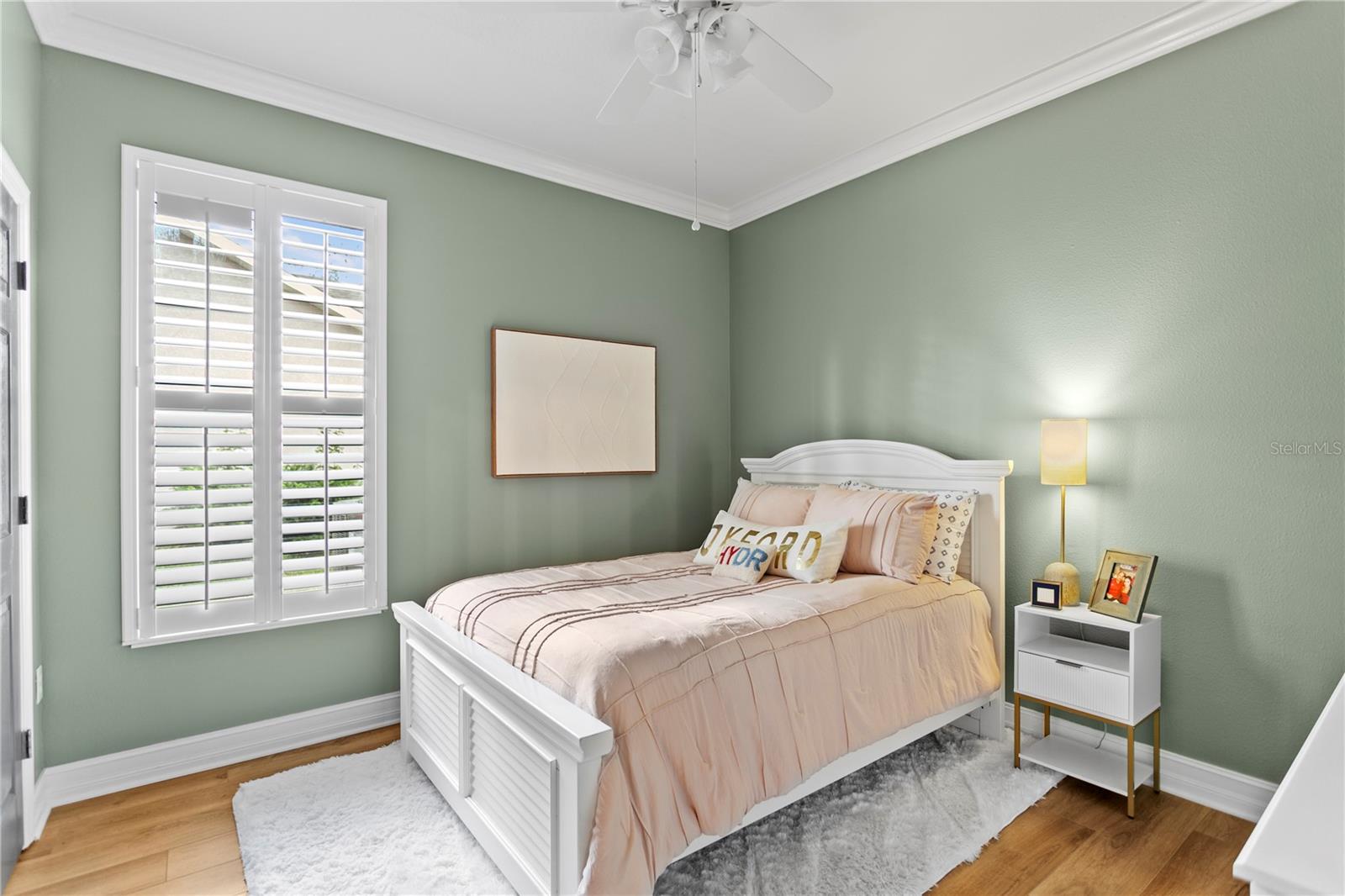 122 FALLING WATER DR