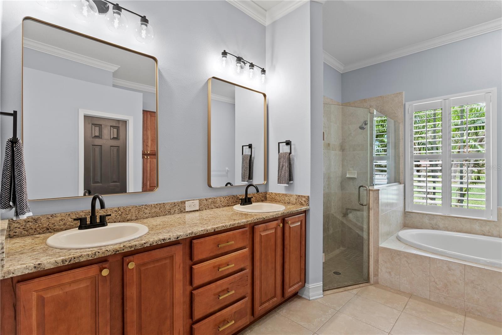 122 FALLING WATER DR