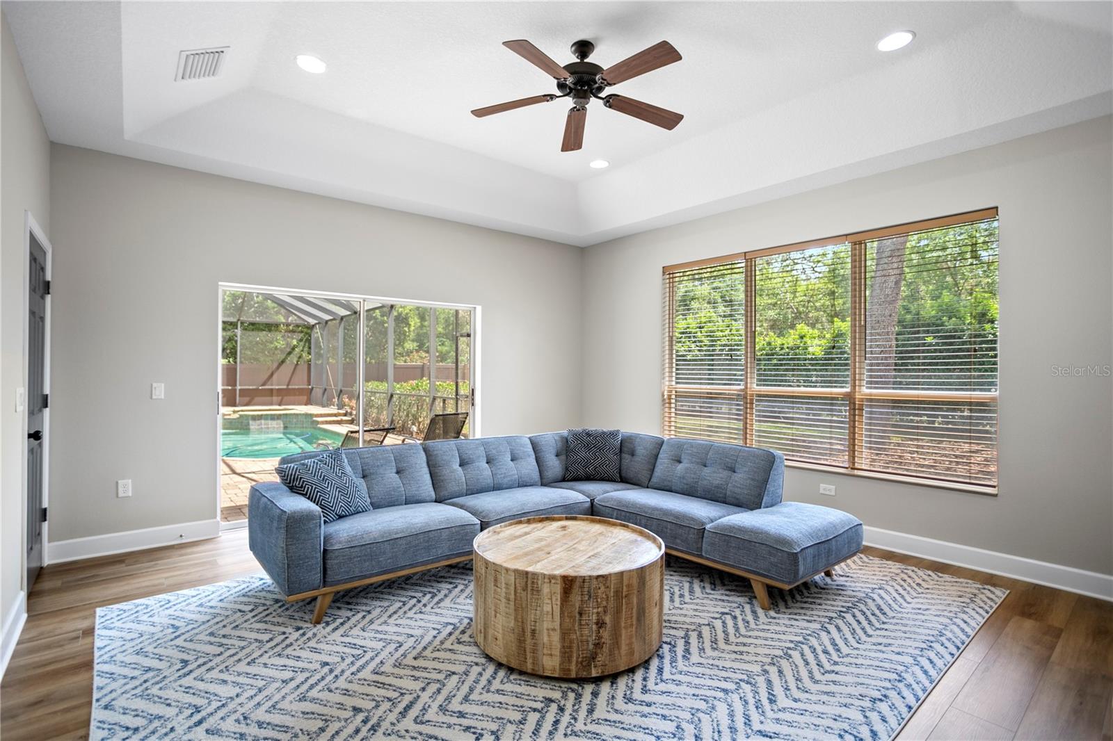 122 FALLING WATER DR